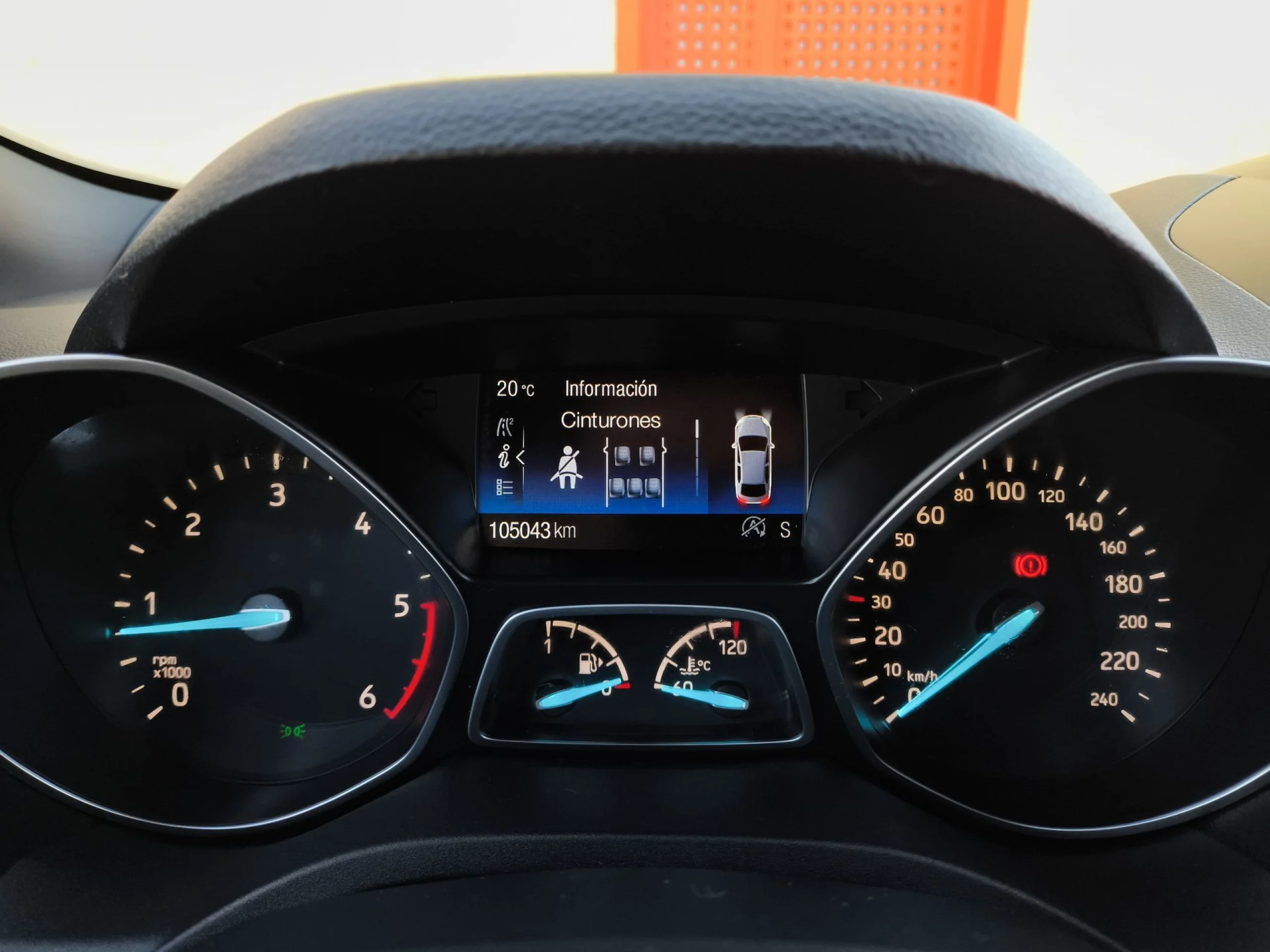 Ford Kuga 2.0 TDCI SANDS ST-Line 4x2 110 kW (150 CV) - Foto 14