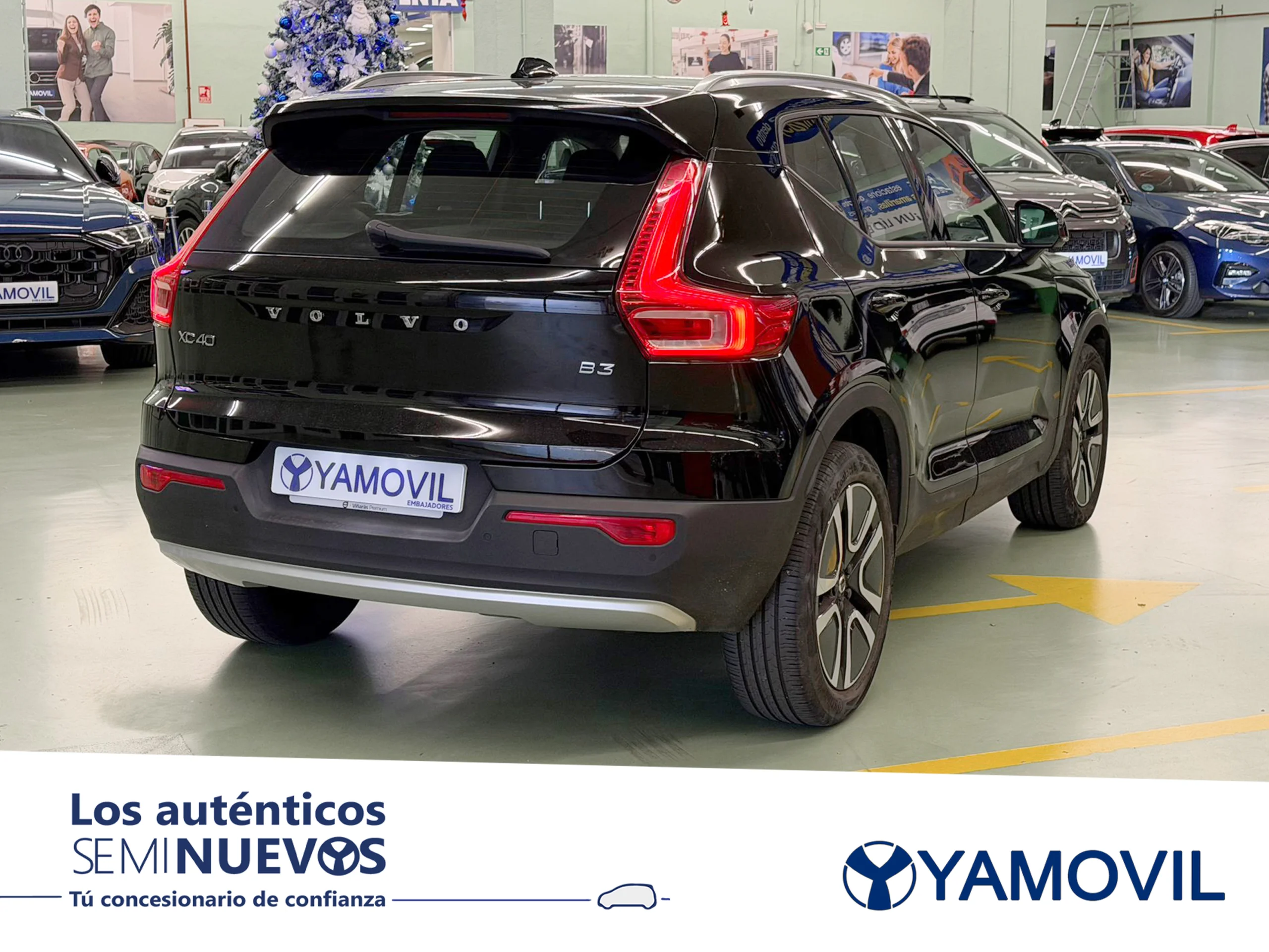Volvo XC40 B3 G Momentum Pro Auto 120 kW (163 CV) - Foto 2