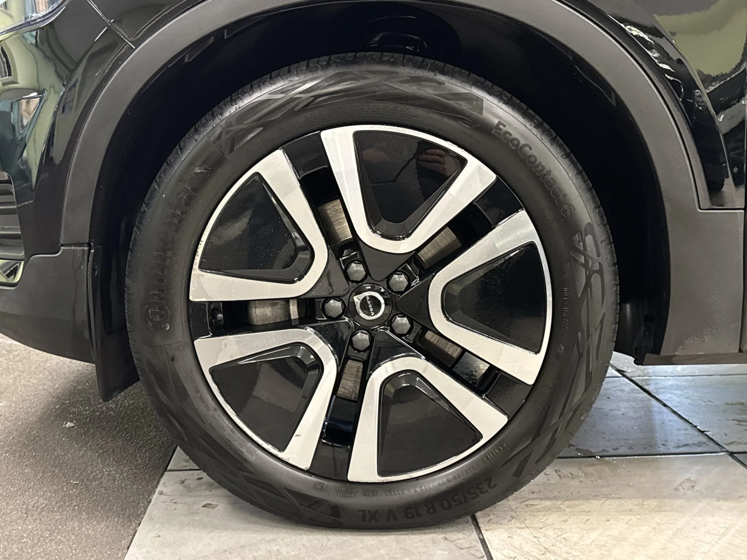 Volvo XC40 B3 G Momentum Pro Auto 120 kW (163 CV) - Foto 7