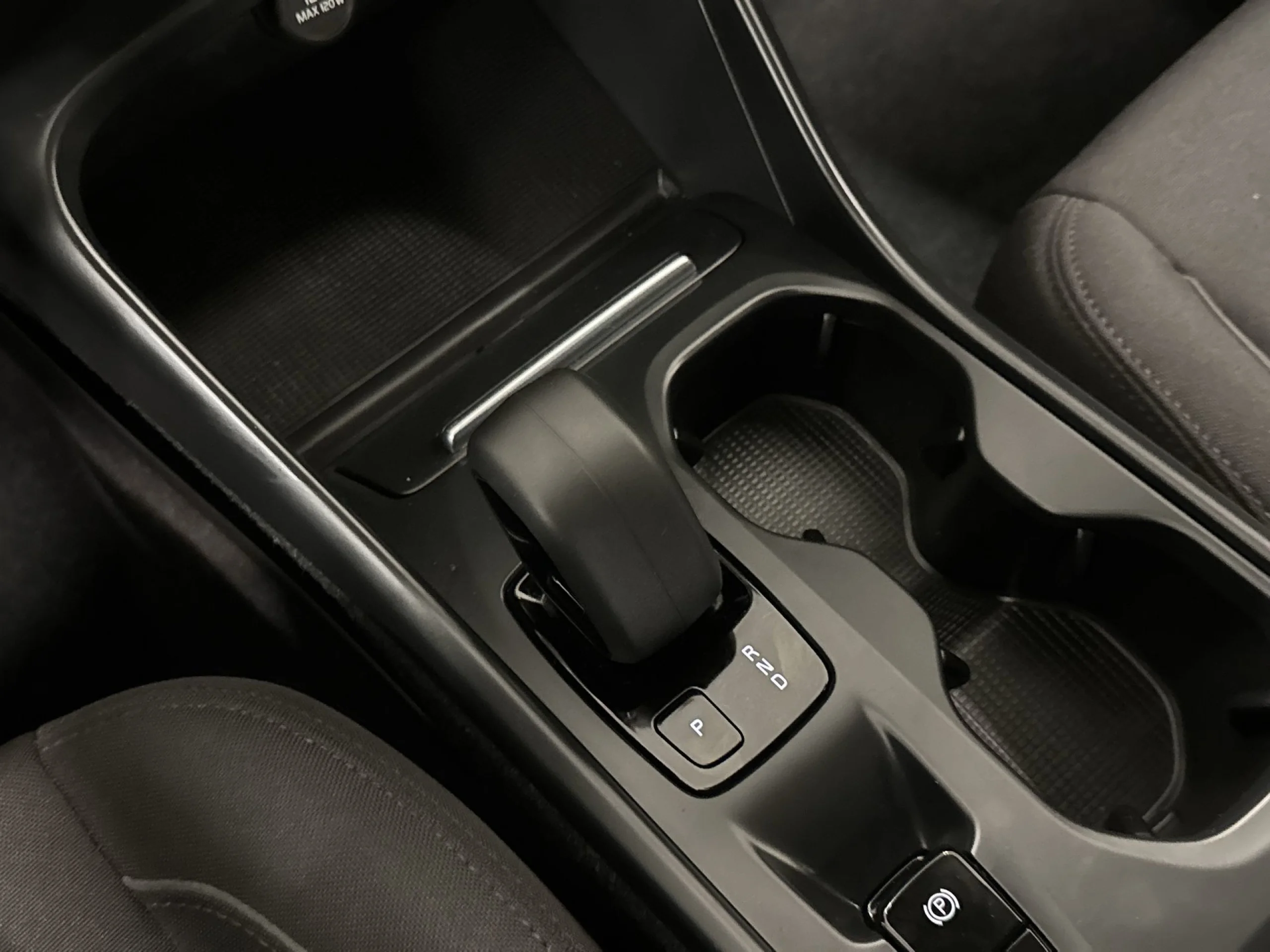 Volvo XC40 B3 G Momentum Pro Auto 120 kW (163 CV) - Foto 19