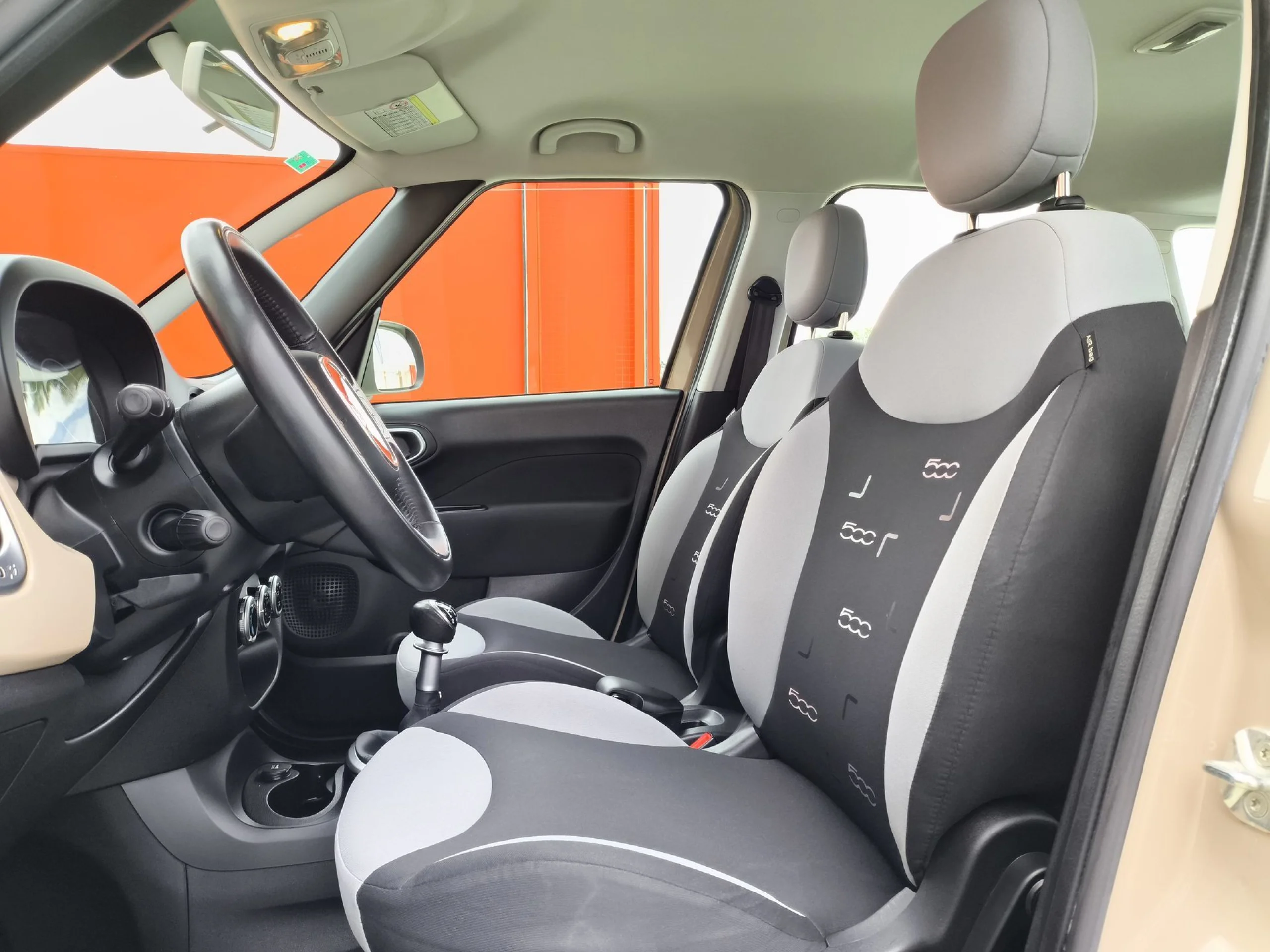 Fiat 500L 1.4 16v 70 kW (95 CV) - Foto 8