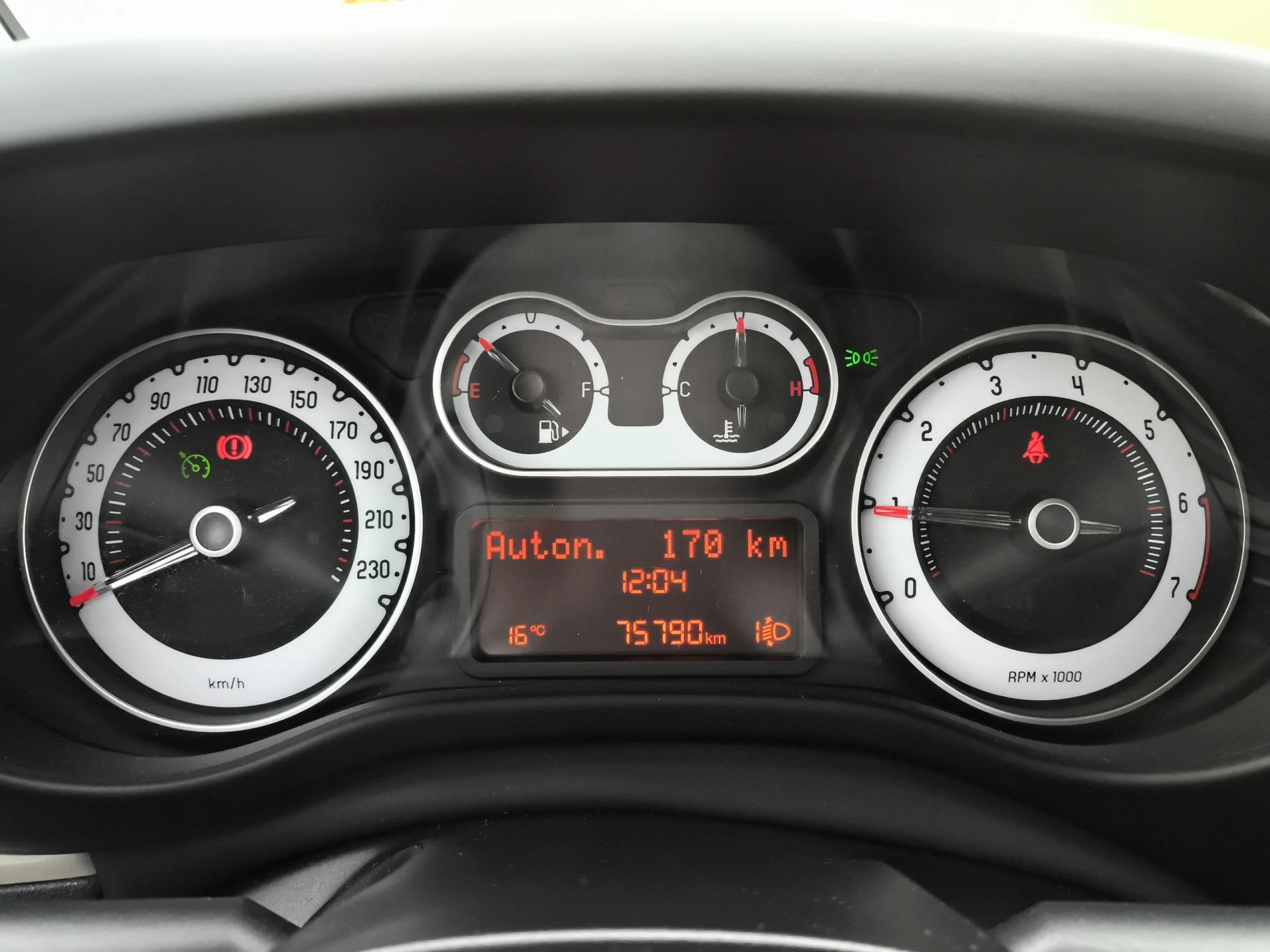 Fiat 500L 1.4 16v 70 kW (95 CV) - Foto 12