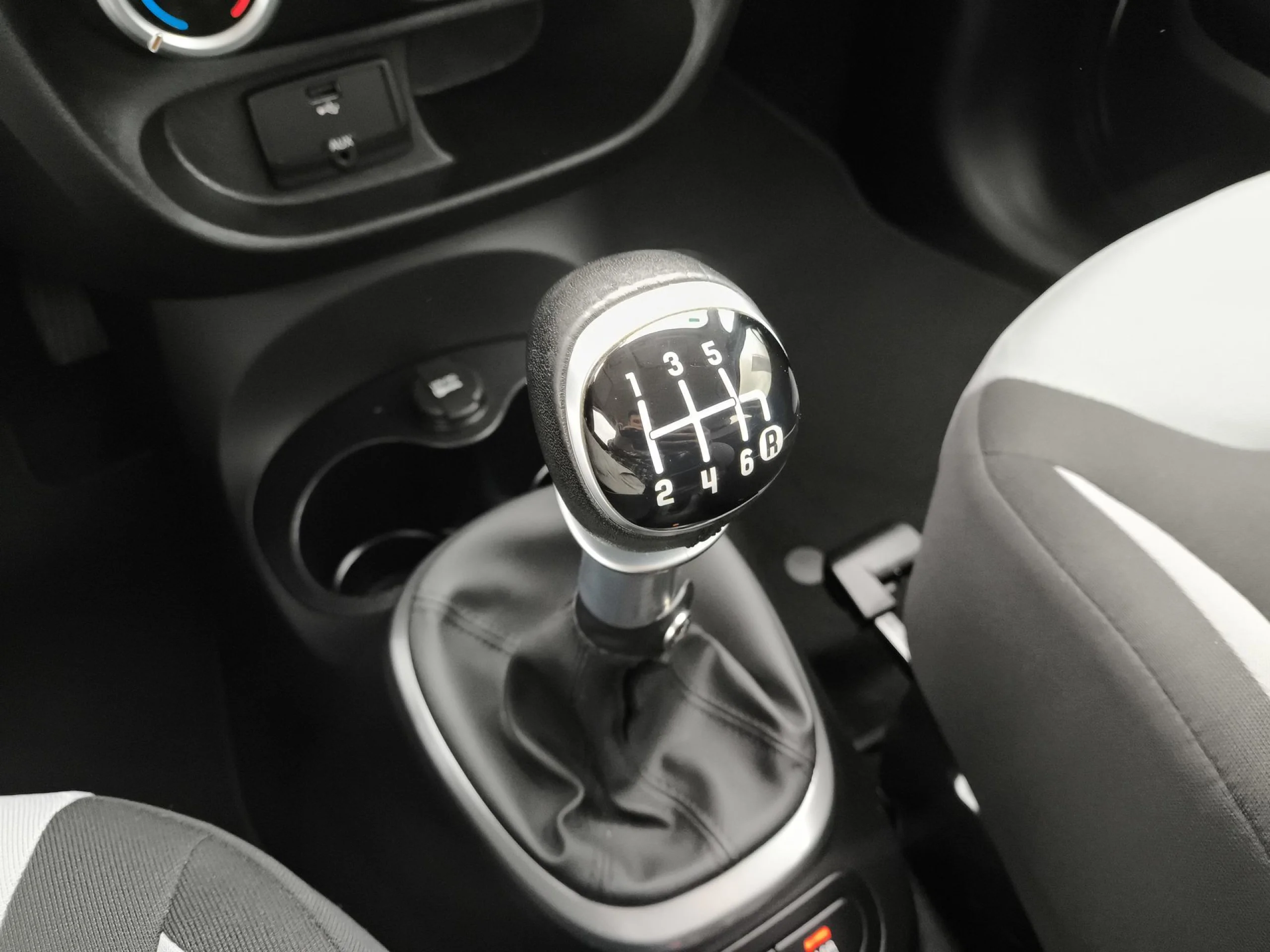 Fiat 500L 1.4 16v 70 kW (95 CV) - Foto 15