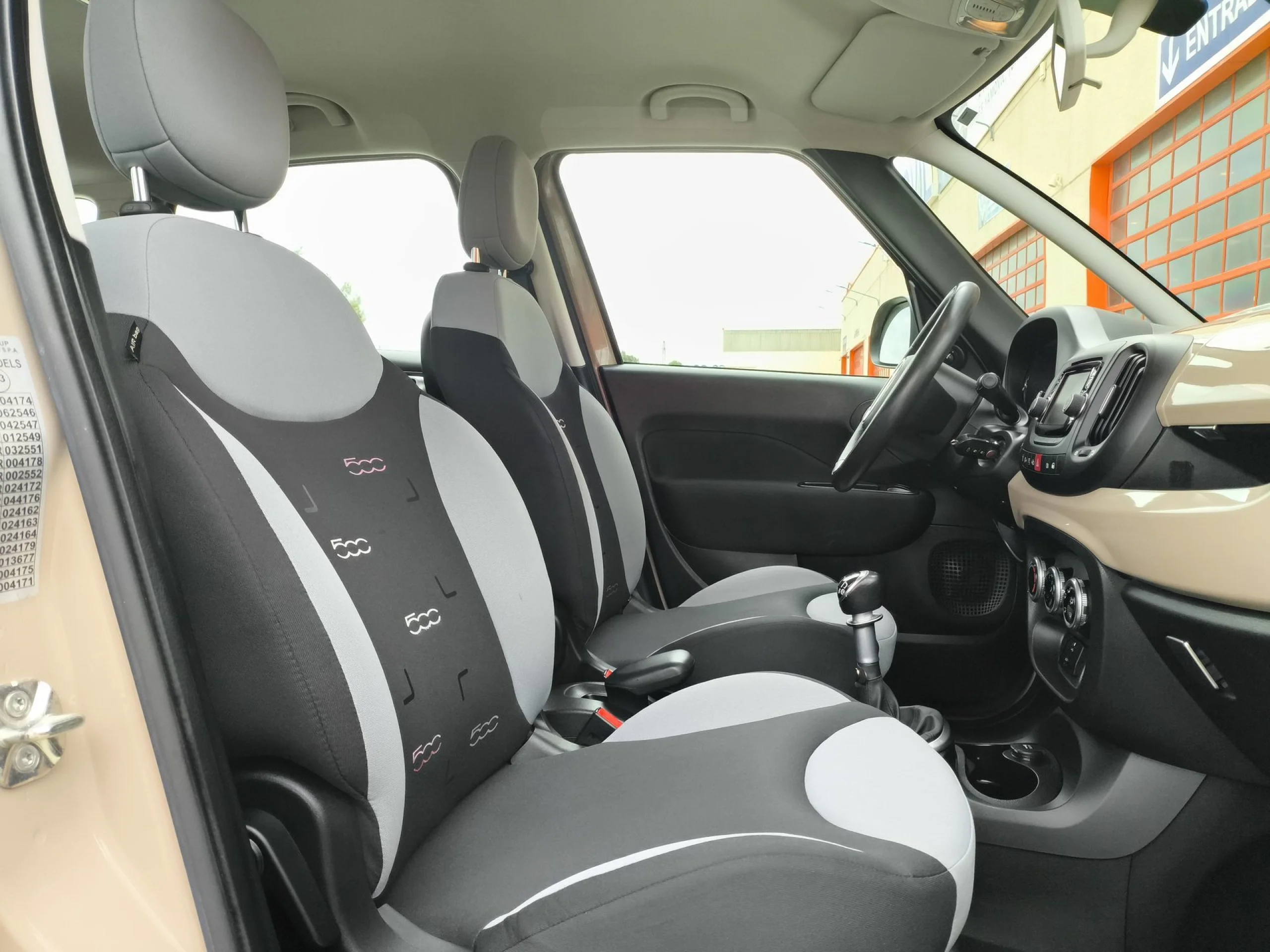 Fiat 500L 1.4 16v 70 kW (95 CV) - Foto 19