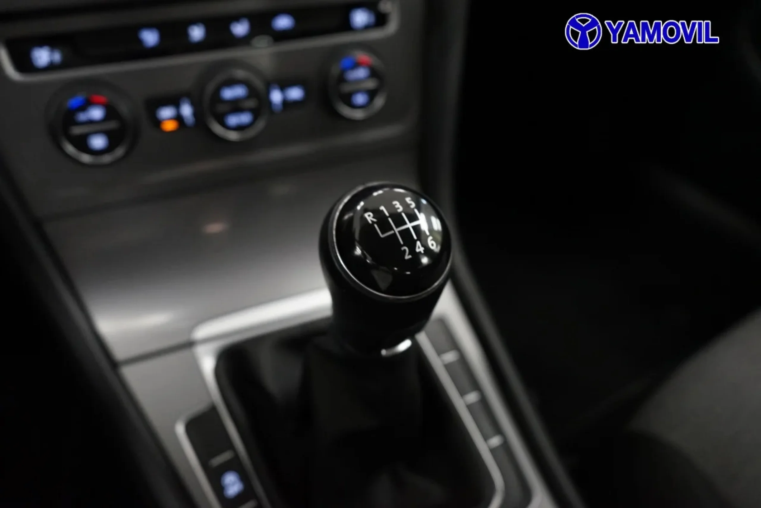 Volkswagen Golf Edition 1.2 TSI BMT 77 kW (105 CV) - Foto 24