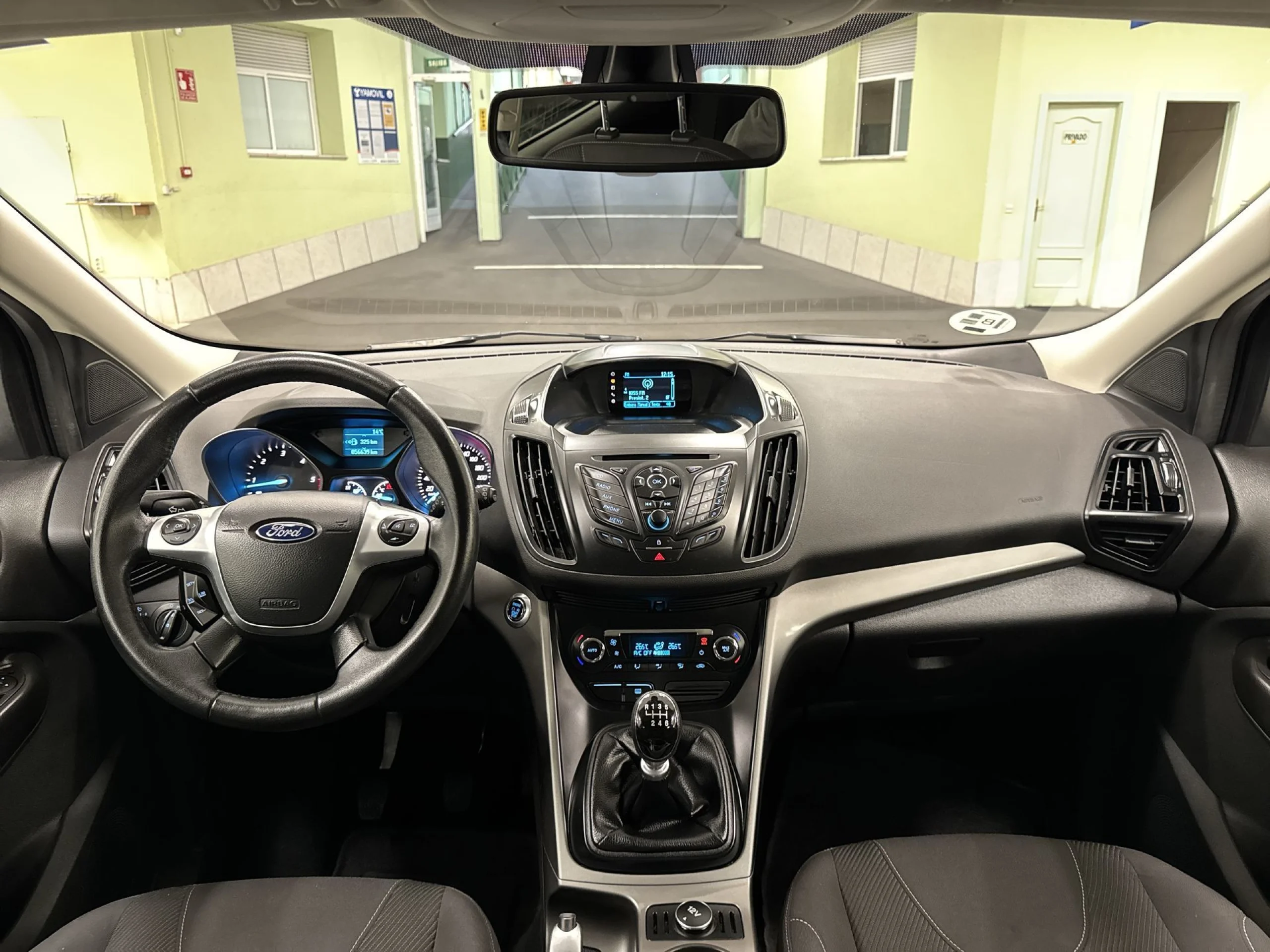 Ford Kuga 2.0 TDCI SANDS Trend 4x2 110 kW (140 CV) - Foto 11