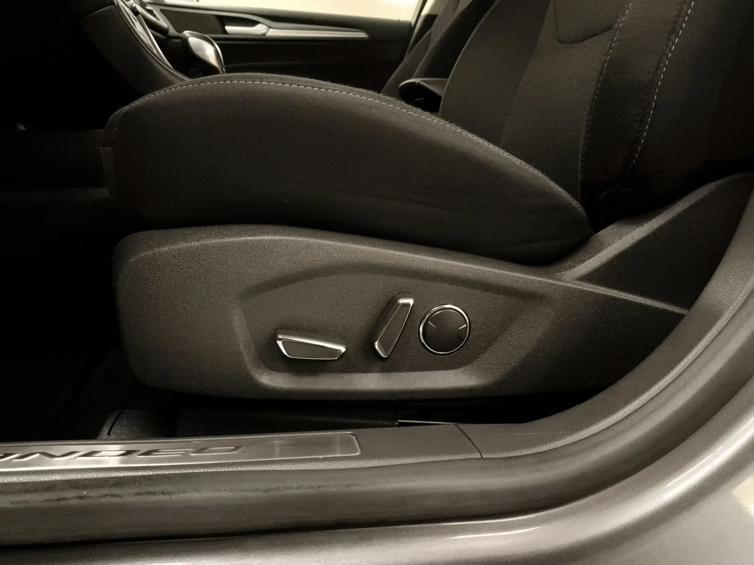 Ford Mondeo 2.0 TDCI Vignale PowerShift 110 kW (150 CV) - Foto 9