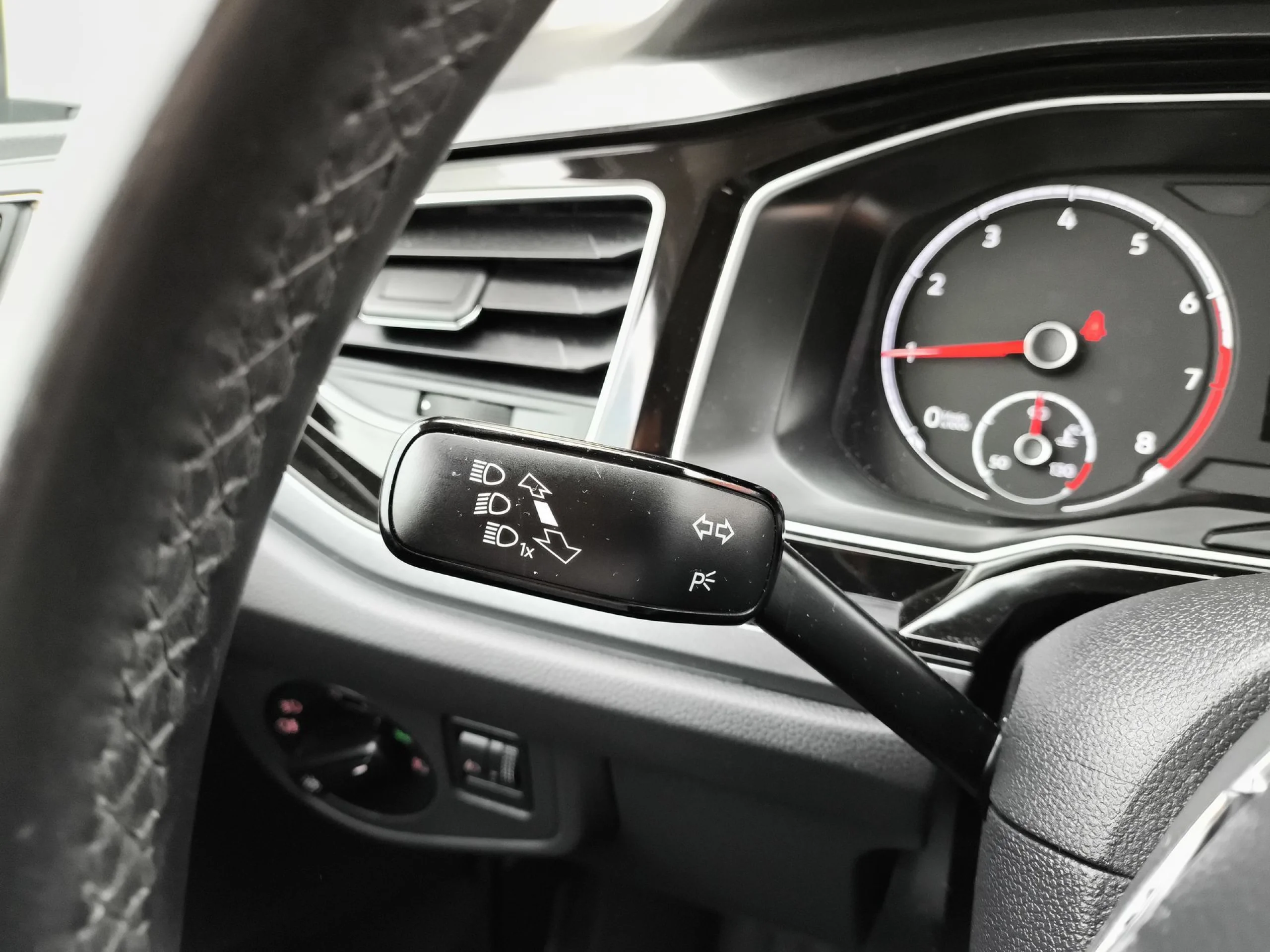 Volkswagen Polo Sport 1.0 TSI 70 kW (95 CV) - Foto 16