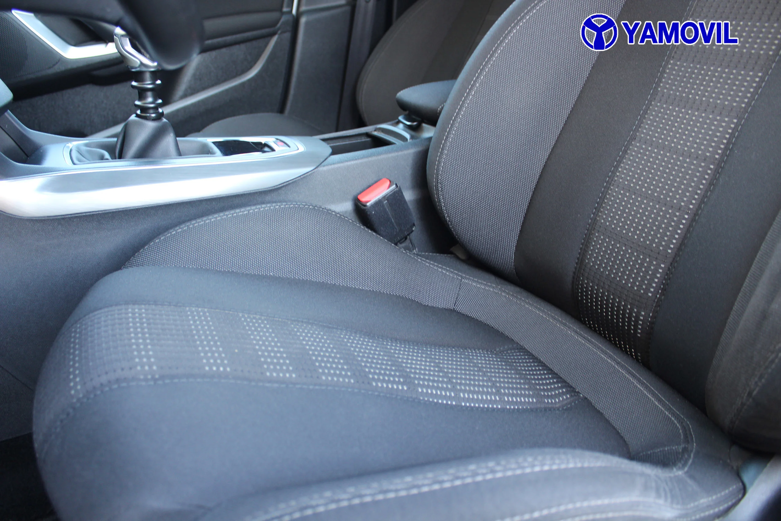 Peugeot 308 SW PureTech 130 SANDS Allure 96 kW (130 CV) - Foto 14