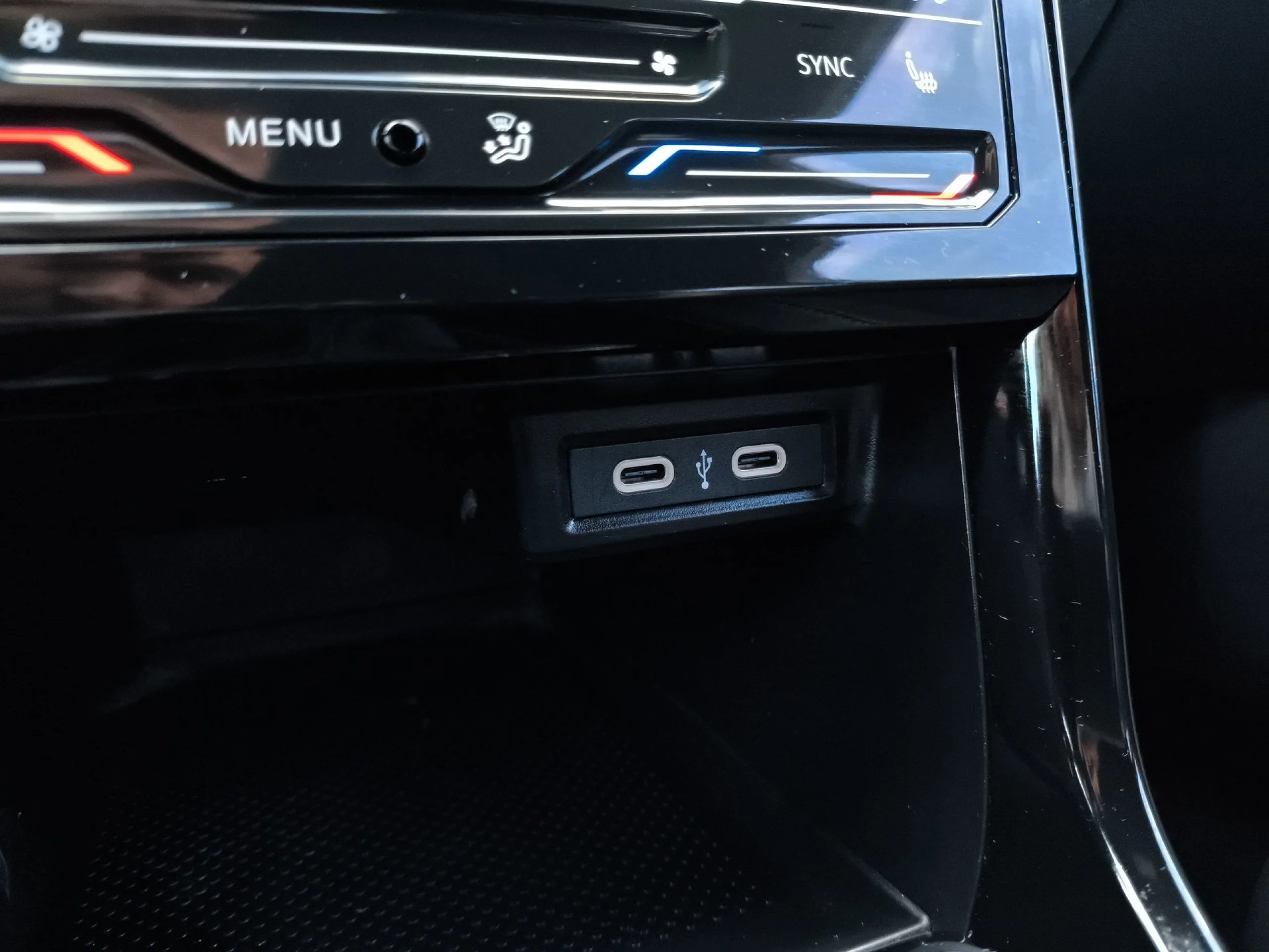 Volkswagen T-Cross R-Line 1.5 TSI 110 kW (150 CV) DSG - Foto 20