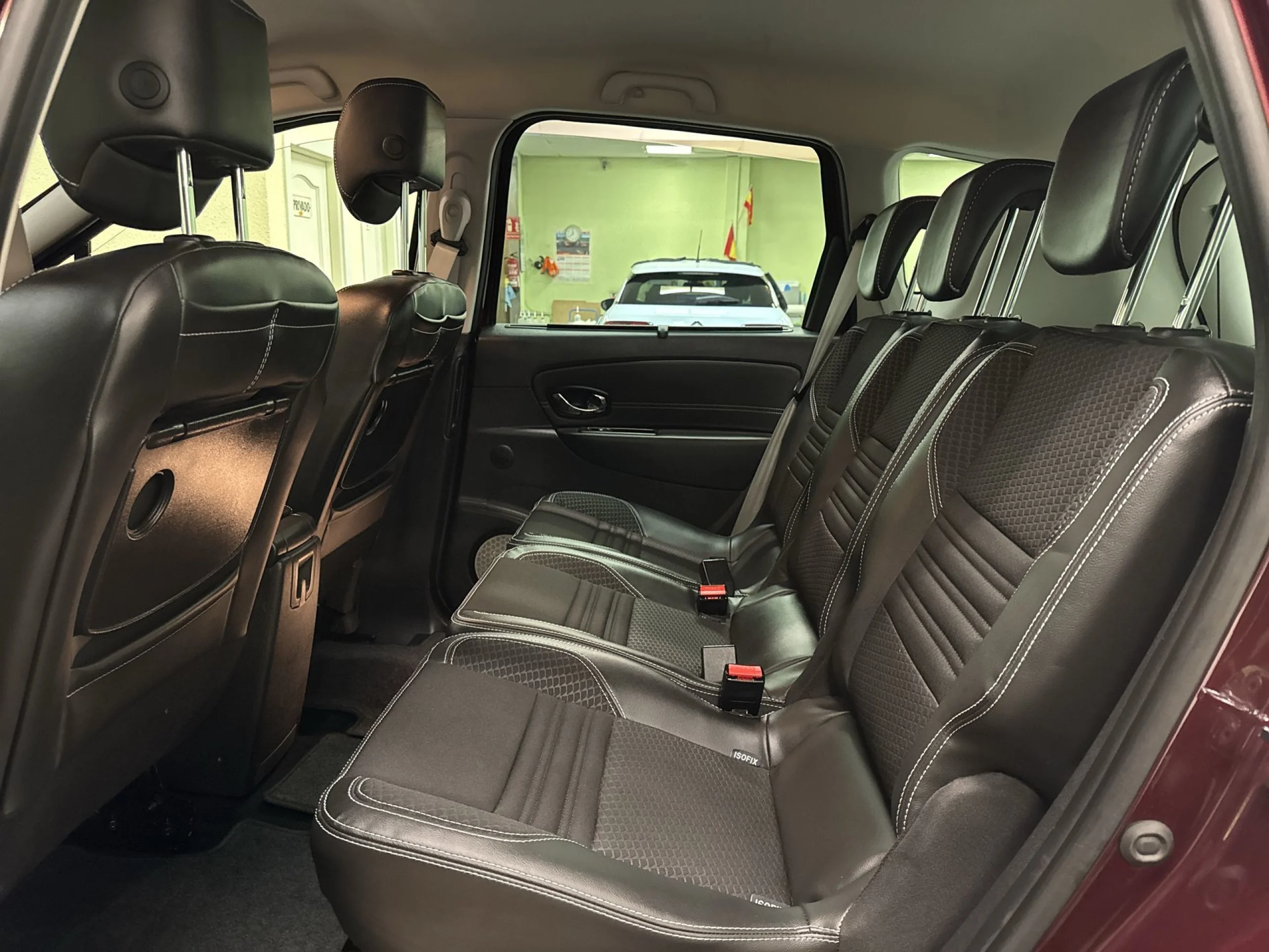 Renault Scenic dCi 110 Bose EDC 81 kW (110 CV) - Foto 21