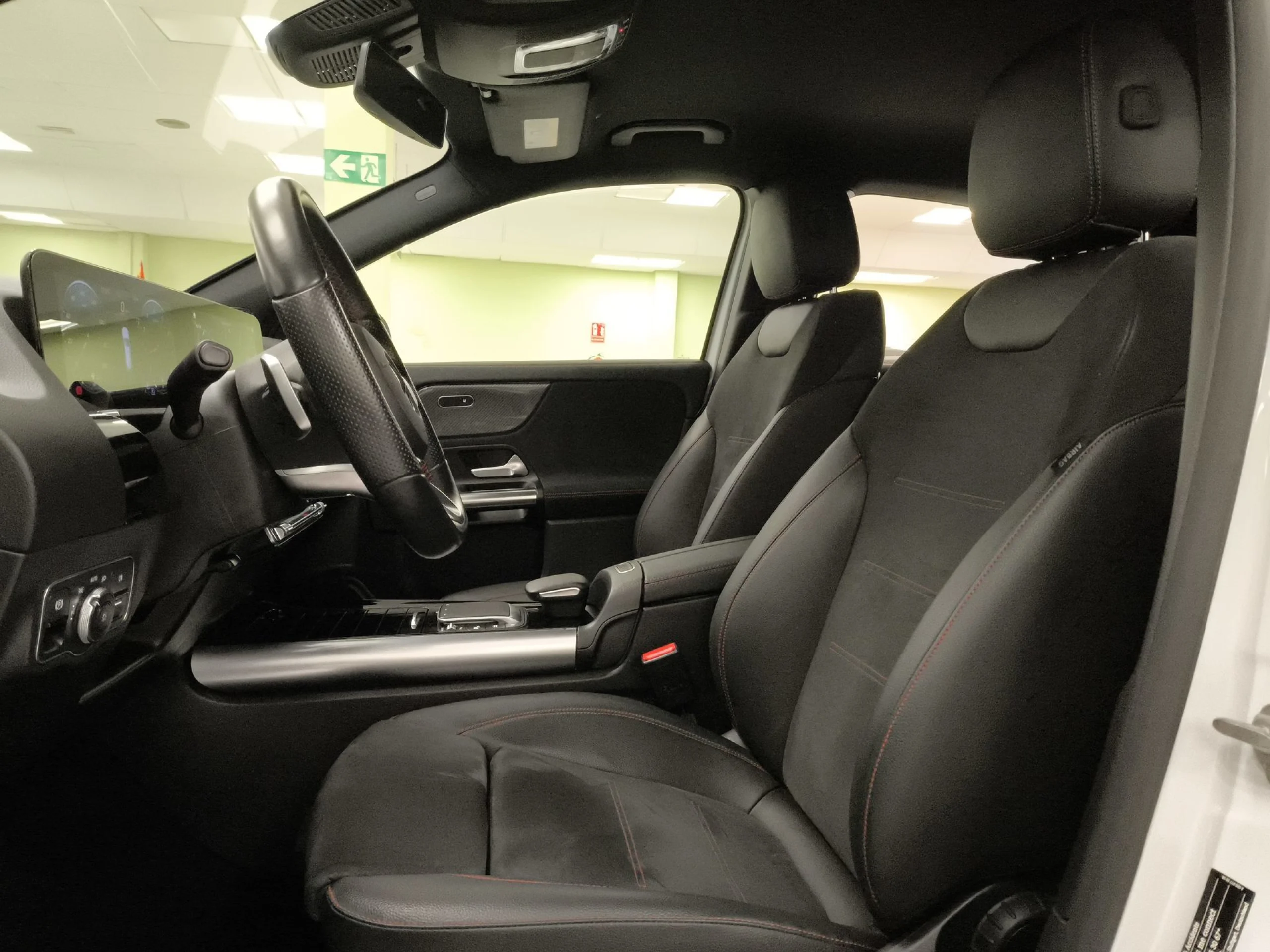 Mercedes-Benz GLA 200 120 kW (163 CV) - Foto 8