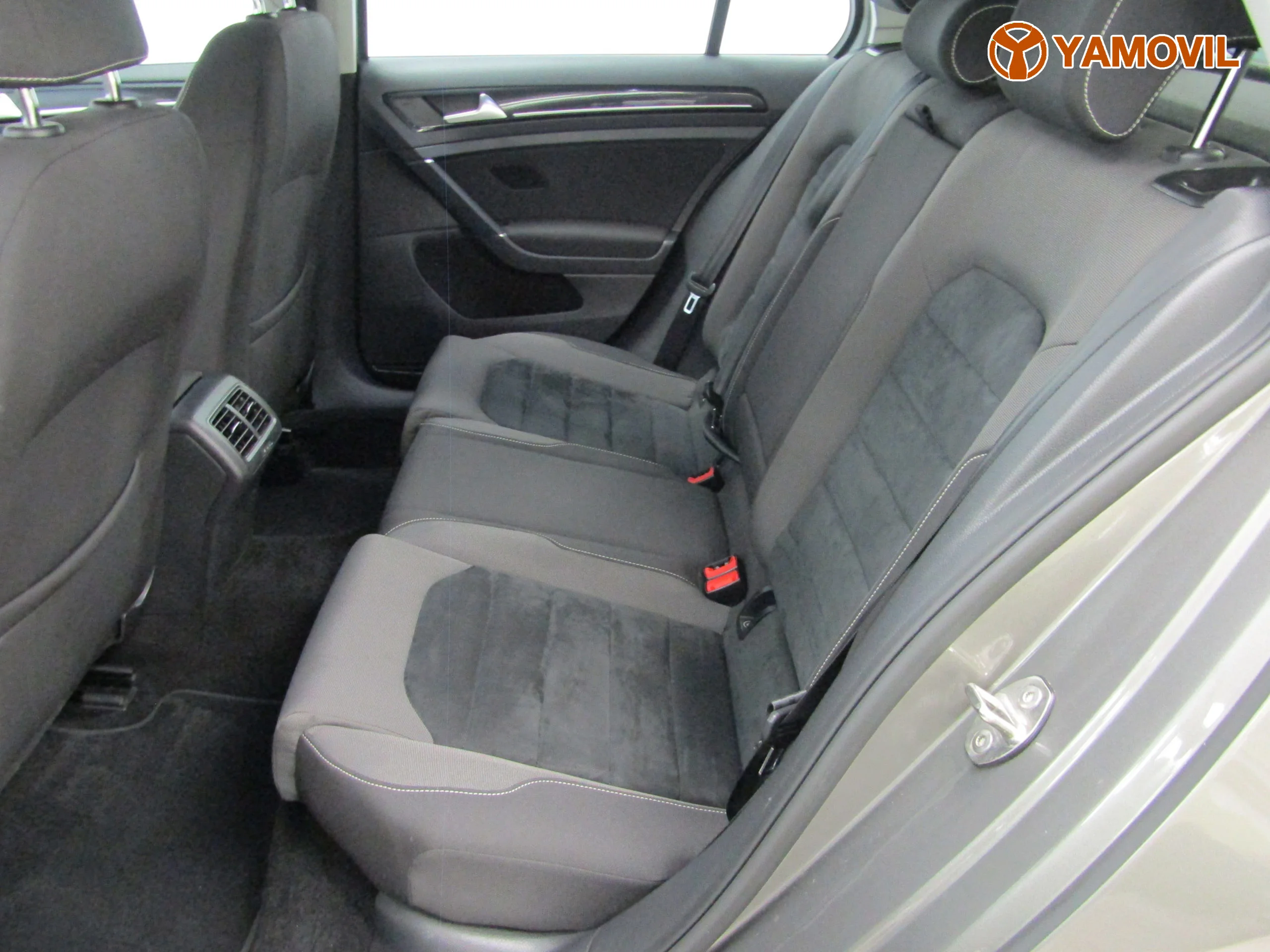 Volkswagen Golf 1.6 TDI 105CV SPORT 5P - Foto 17