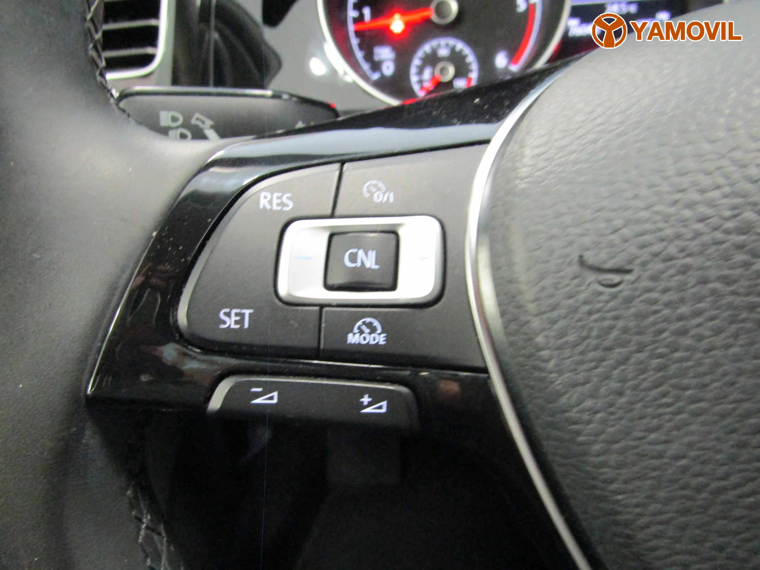 Volkswagen Golf 1.6 TDI 105CV SPORT 5P - Foto 28