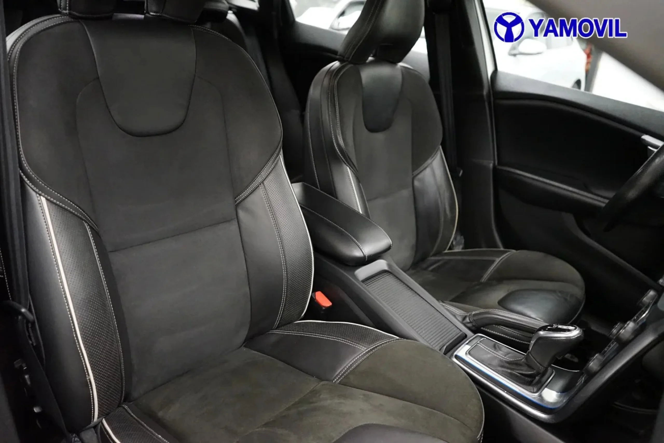 Volvo V40 D2 R-Design Momentum Auto 85 kW (115 CV) - Foto 15