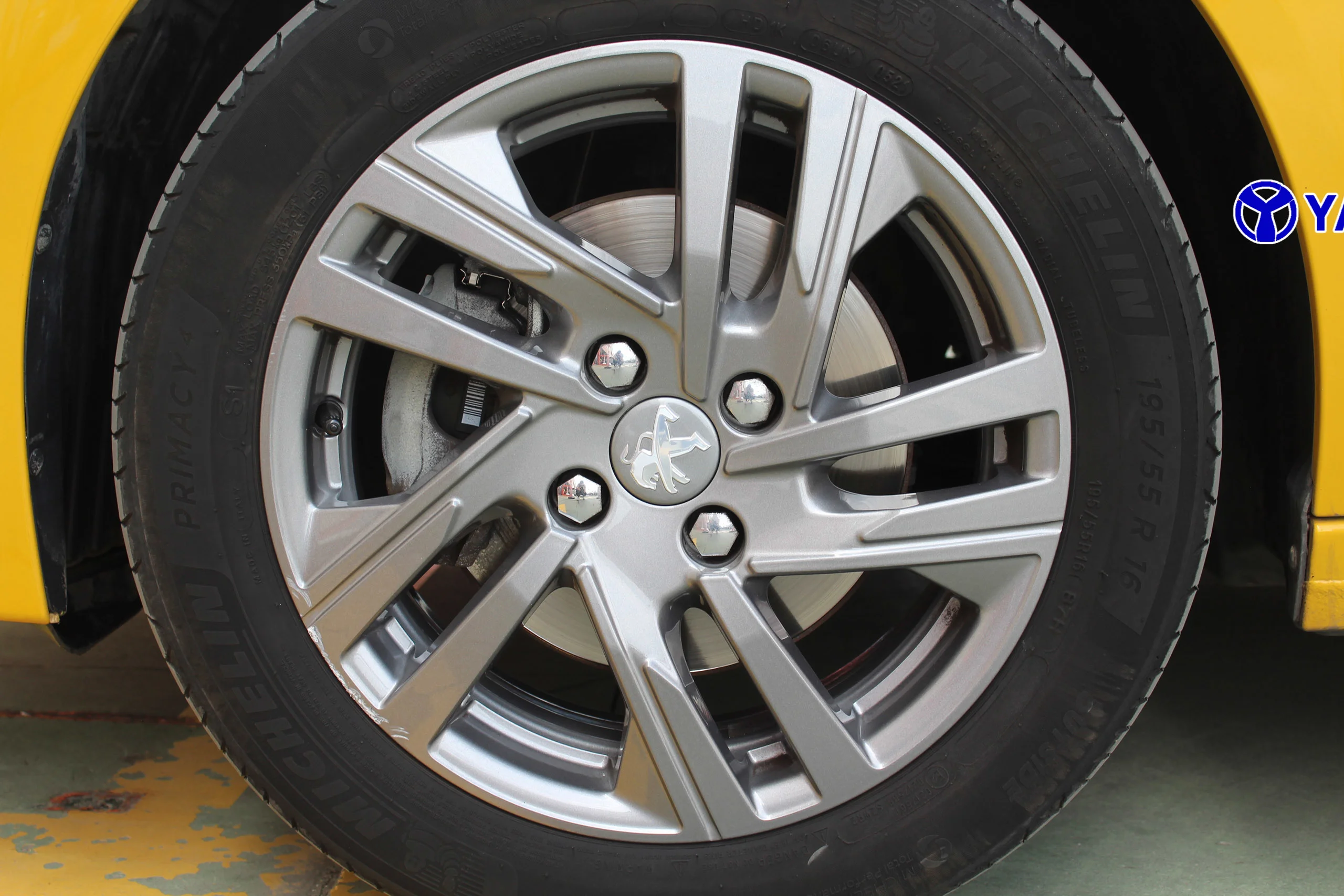 Peugeot 208 PureTech 100 Active Pack 75 kW (100 CV) - Foto 12