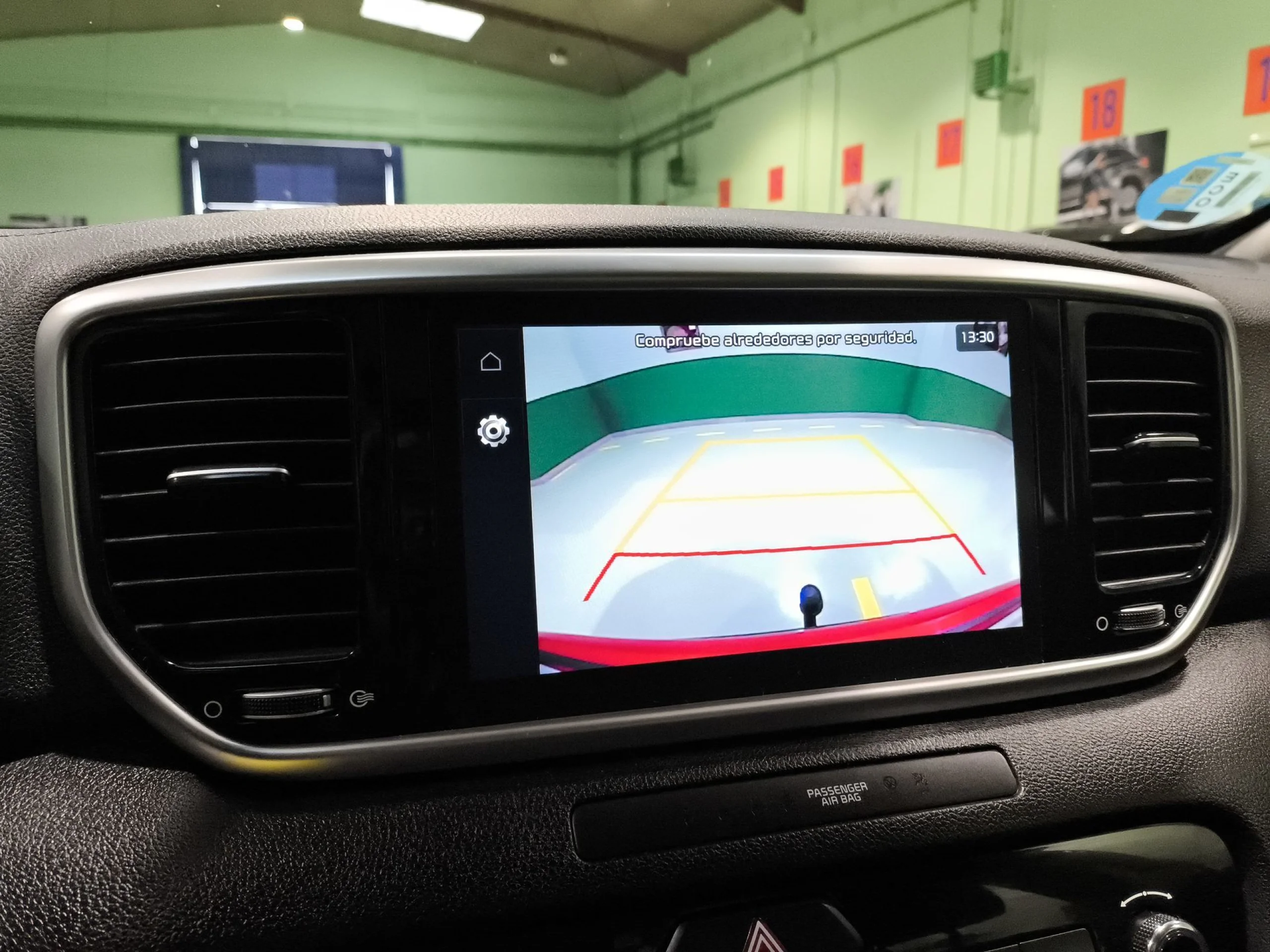 Kia Sportage 1.6 MHEV Black Edition 100 kW (136 CV) - Foto 18