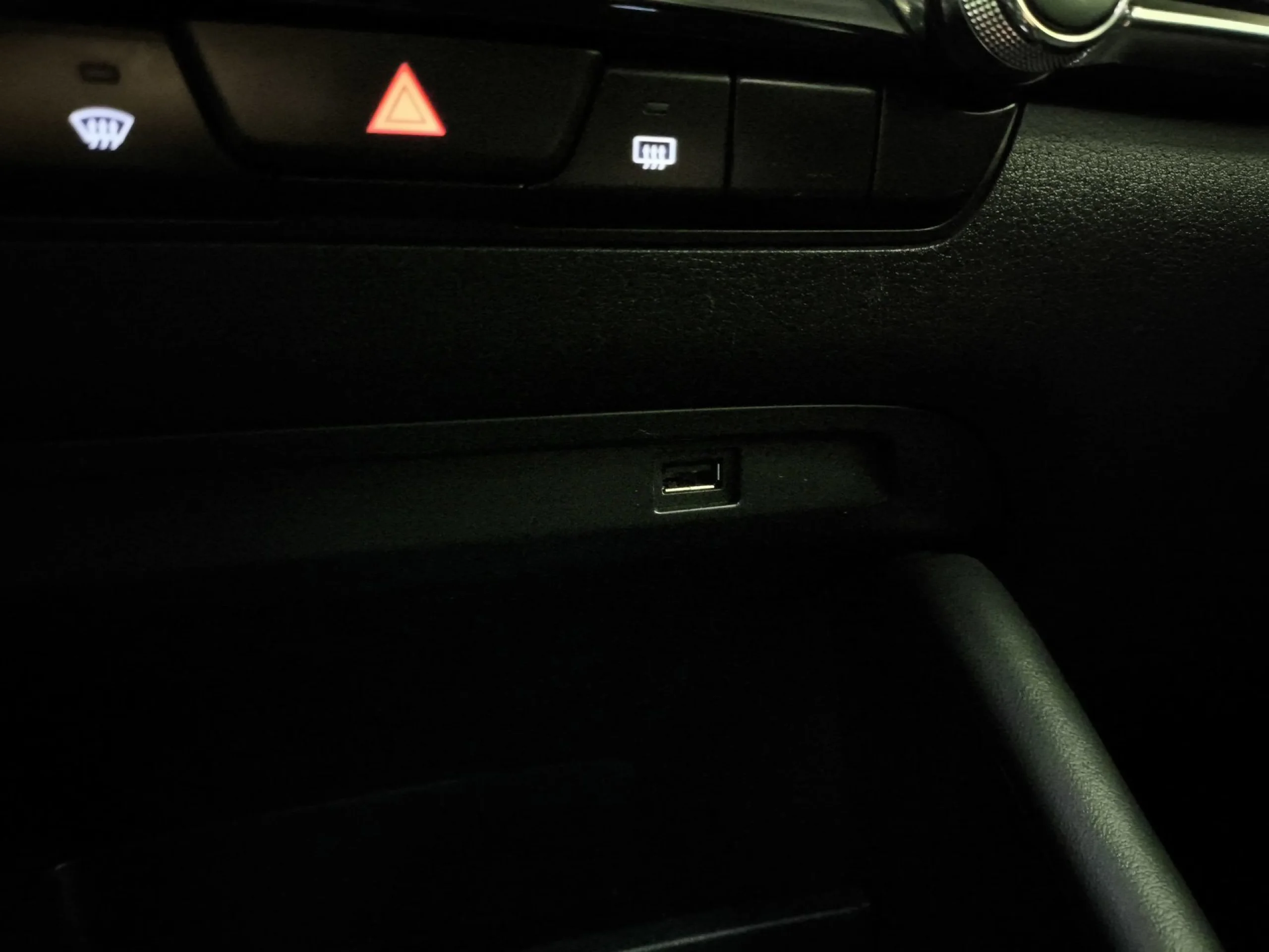 Mazda Mazda 3 2.0 SKYACTIV-G Zenith AT 89 kW (122 CV) - Foto 21