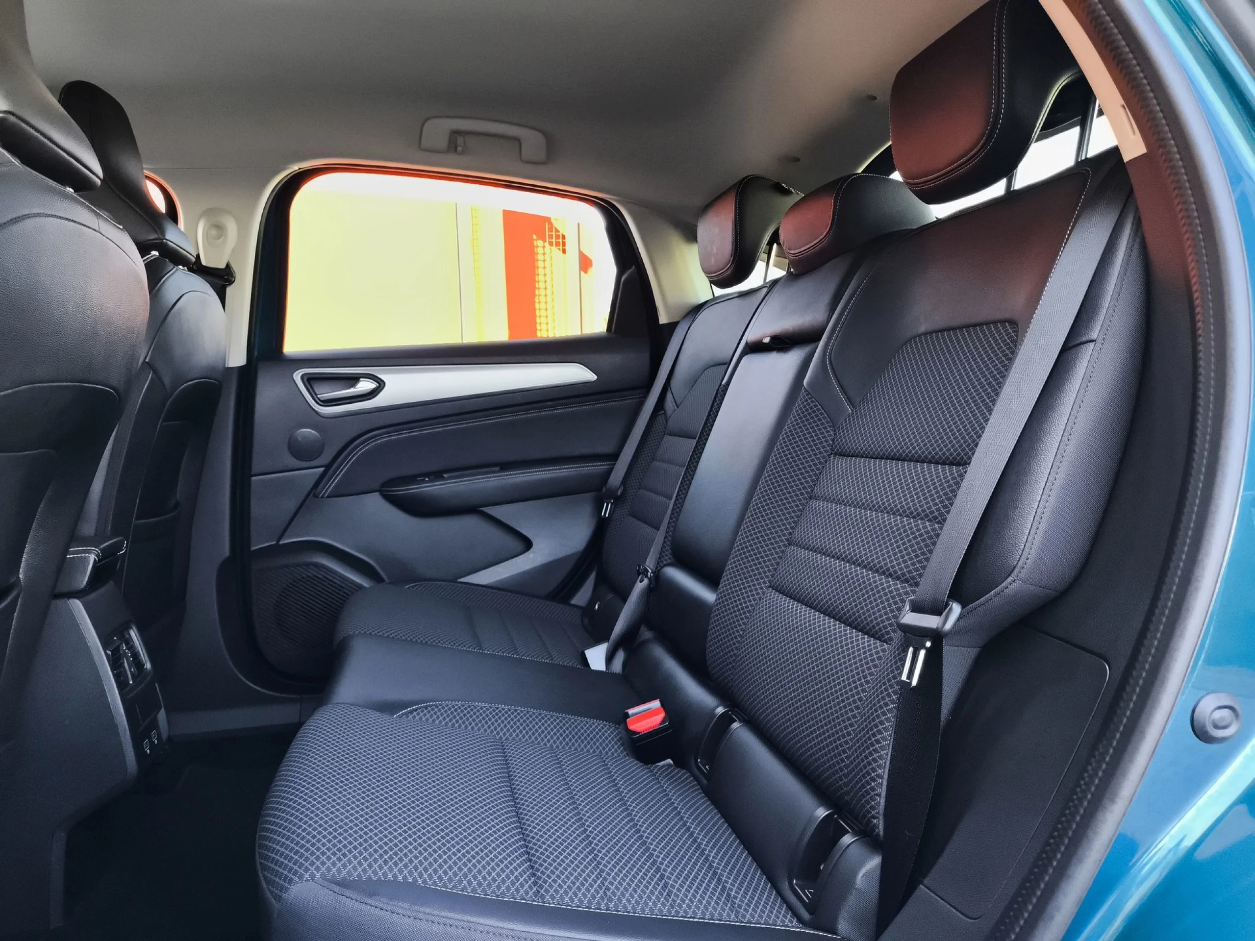 Renault Arkana Zen TCe 103 kW (140 CV) EDC Microhíbrido - Foto 22