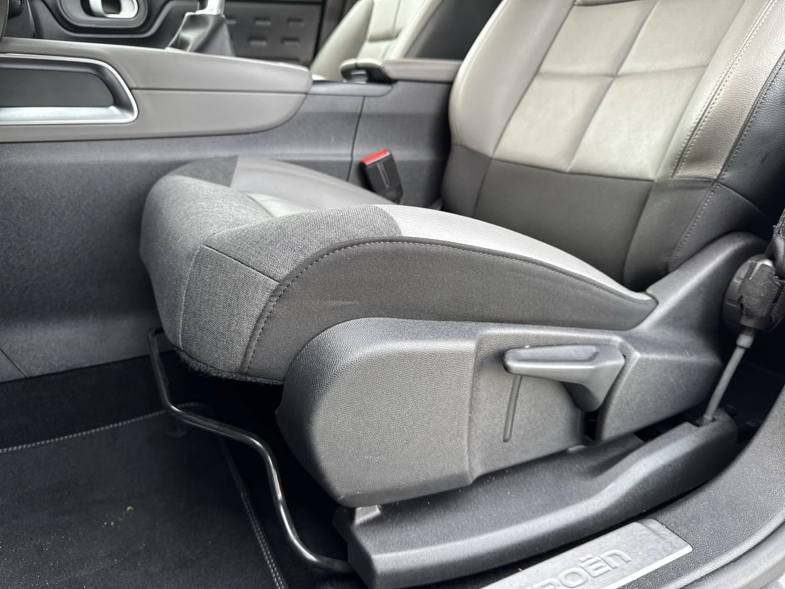 Citroen C5 Aircross BlueHdi 130 SANDS Shine 96 kW (131 CV) - Foto 9