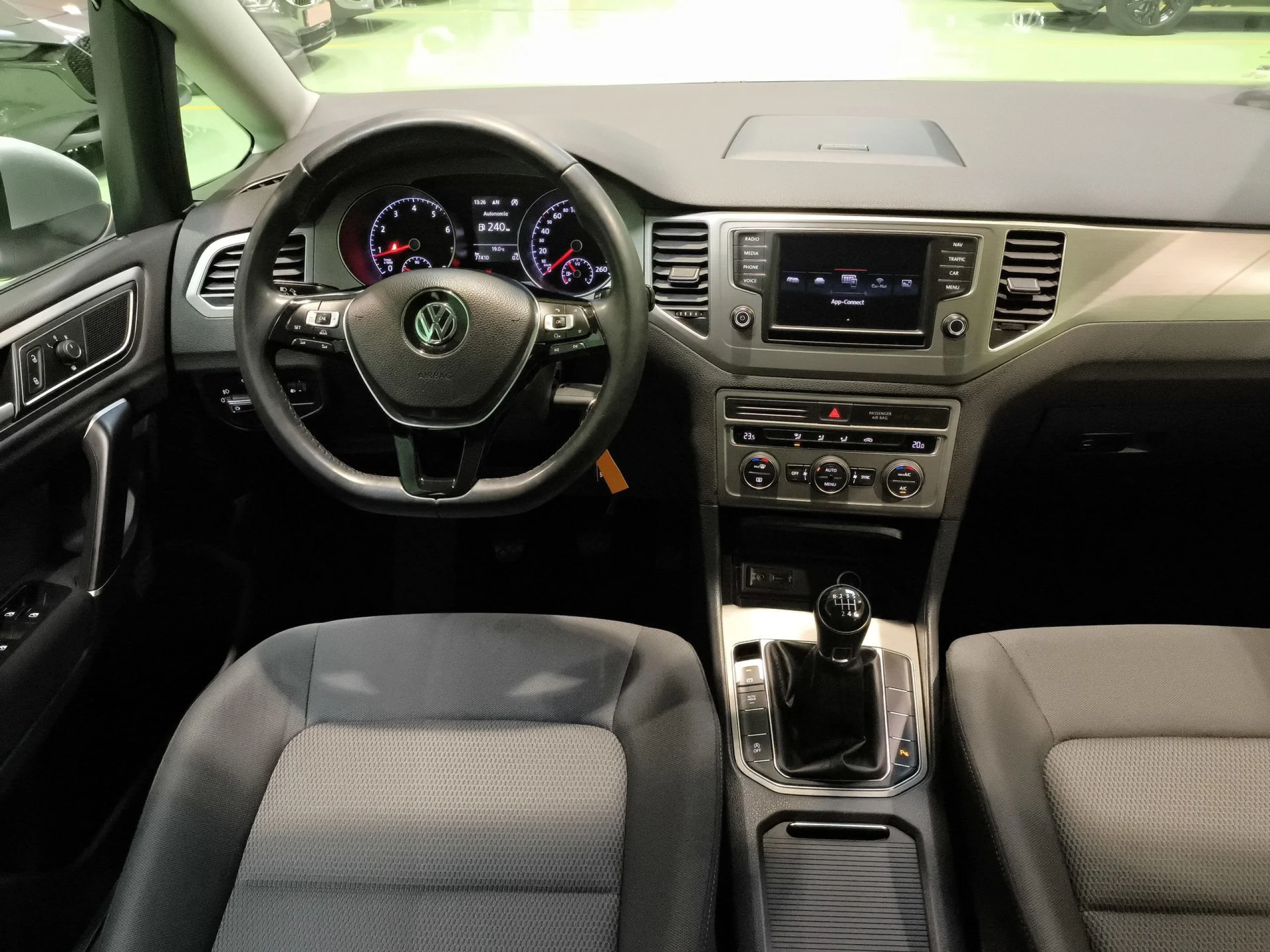 Volkswagen Golf Sportsvan Advance 1.4 TSI BMT 92 kW (125 CV) - Foto 19