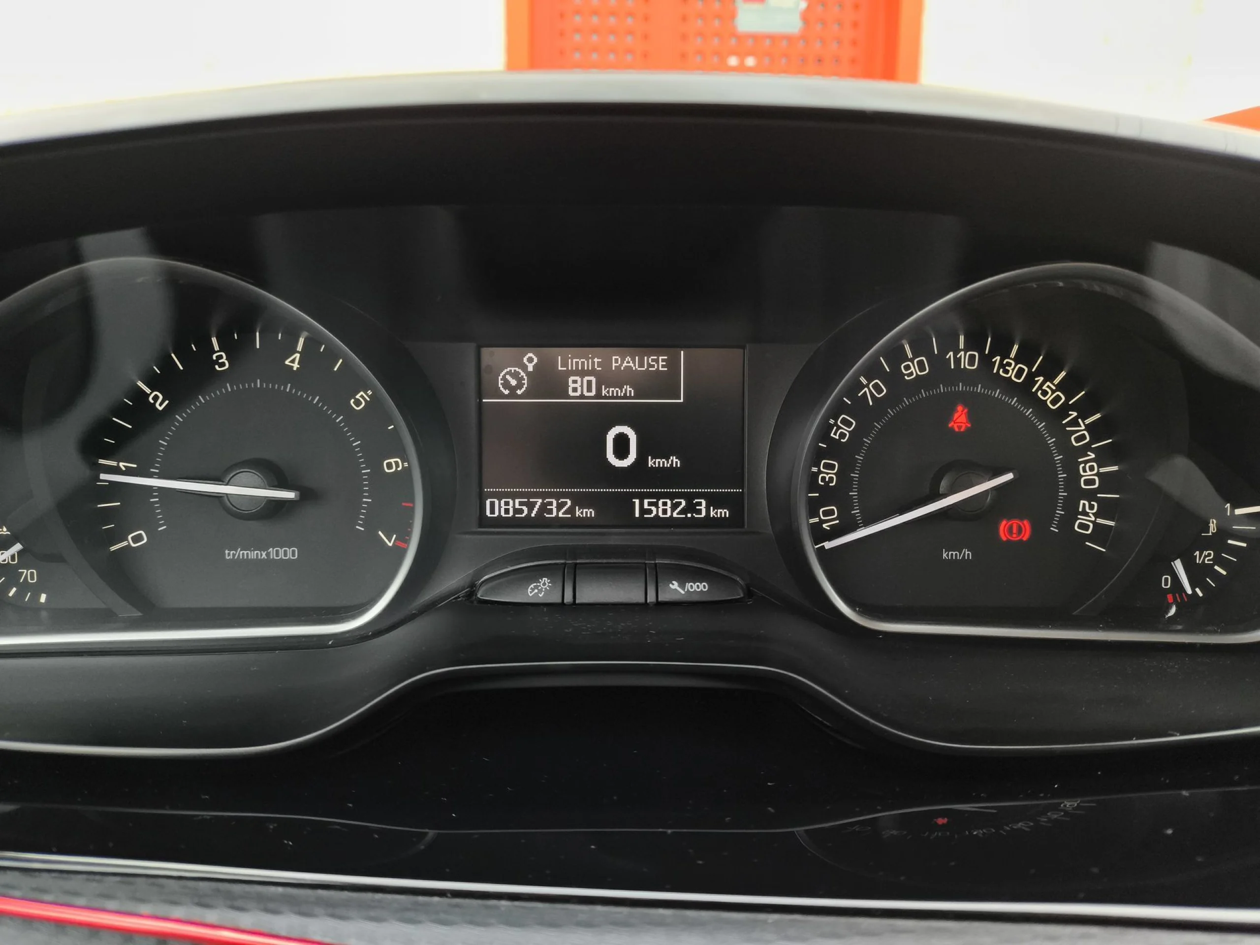 Peugeot 208 1.2 PureTech GT Line 81 kW (110 CV) - Foto 12