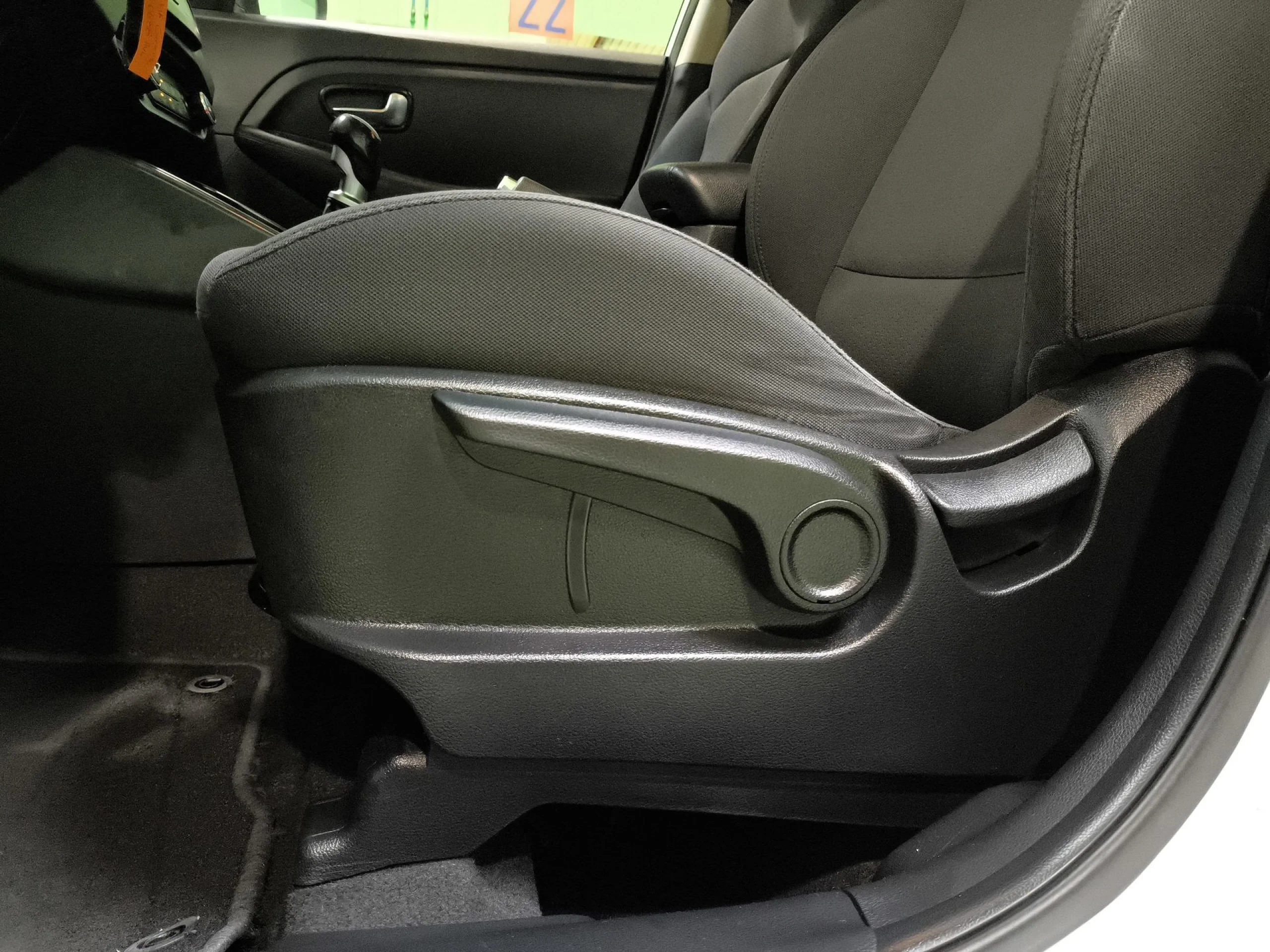 Kia Carens 1.6 GDi Concept 99 kW (135 CV) - Foto 9