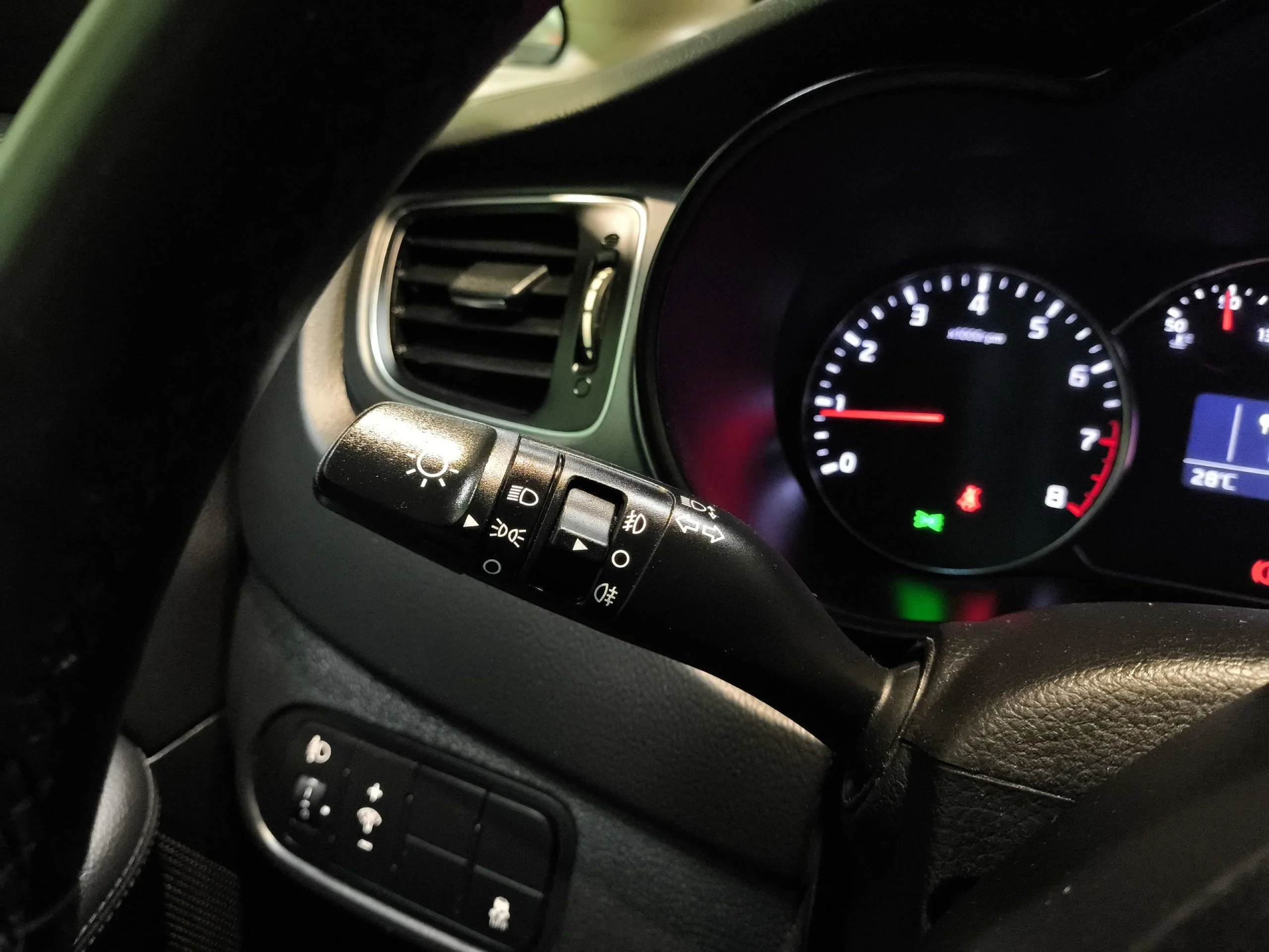 Kia Carens 1.6 GDi Concept 99 kW (135 CV) - Foto 15