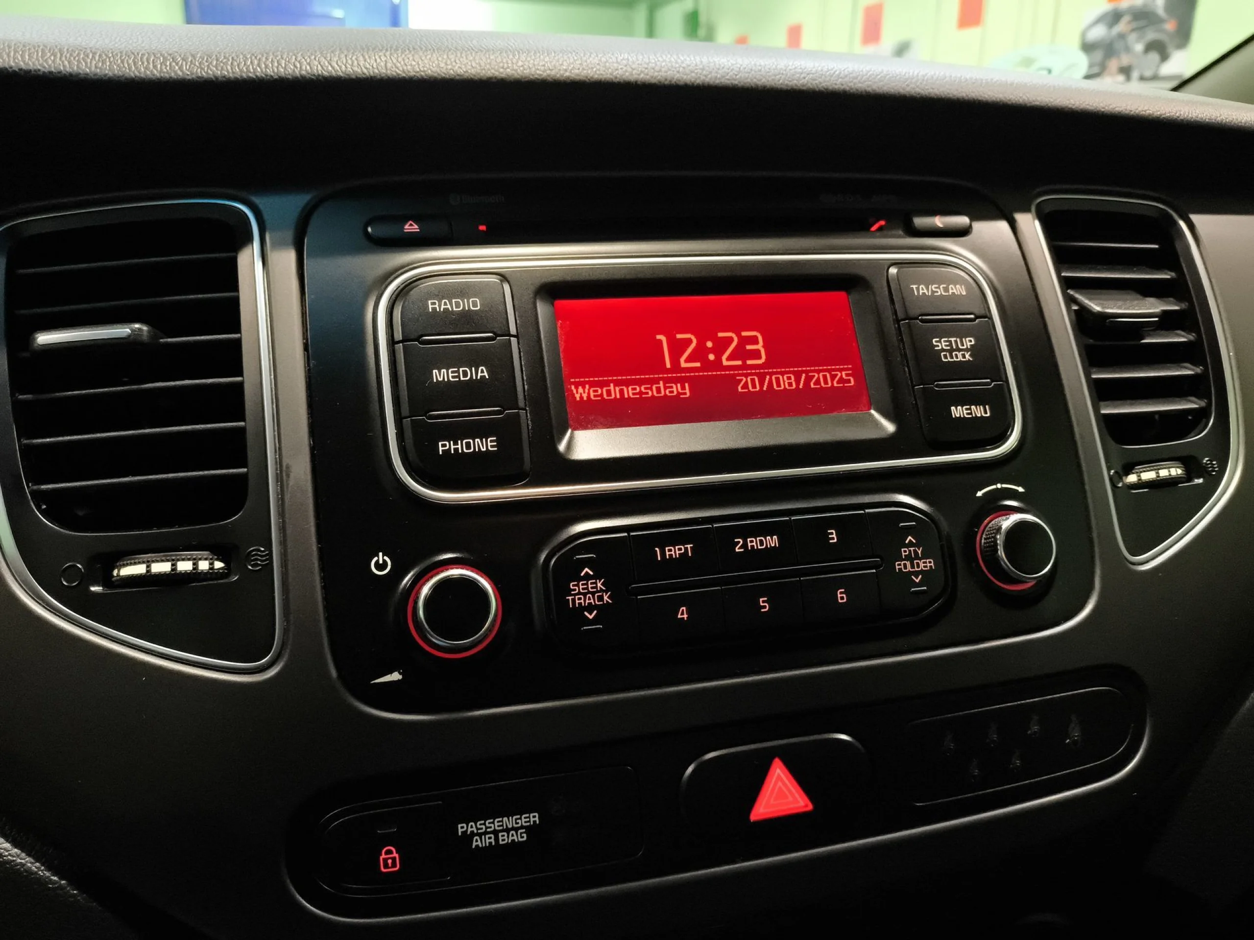 Kia Carens 1.6 GDi Concept 99 kW (135 CV) - Foto 18