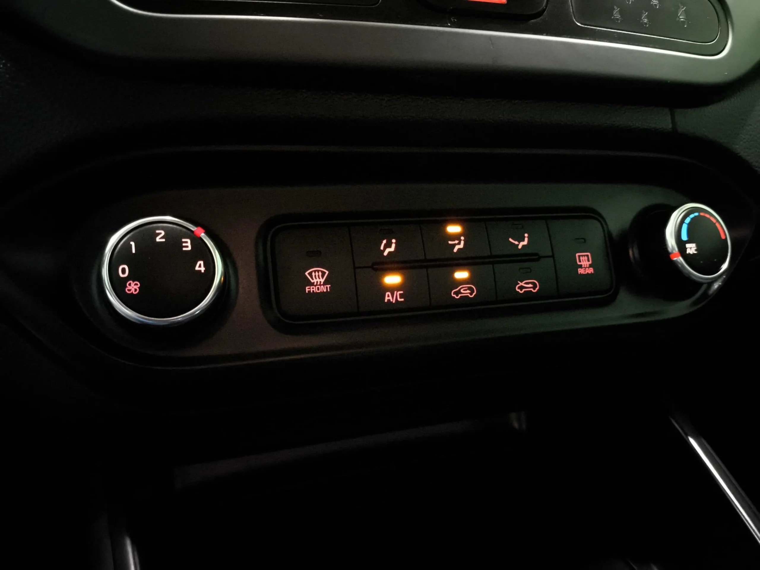 Kia Carens 1.6 GDi Concept 99 kW (135 CV) - Foto 19