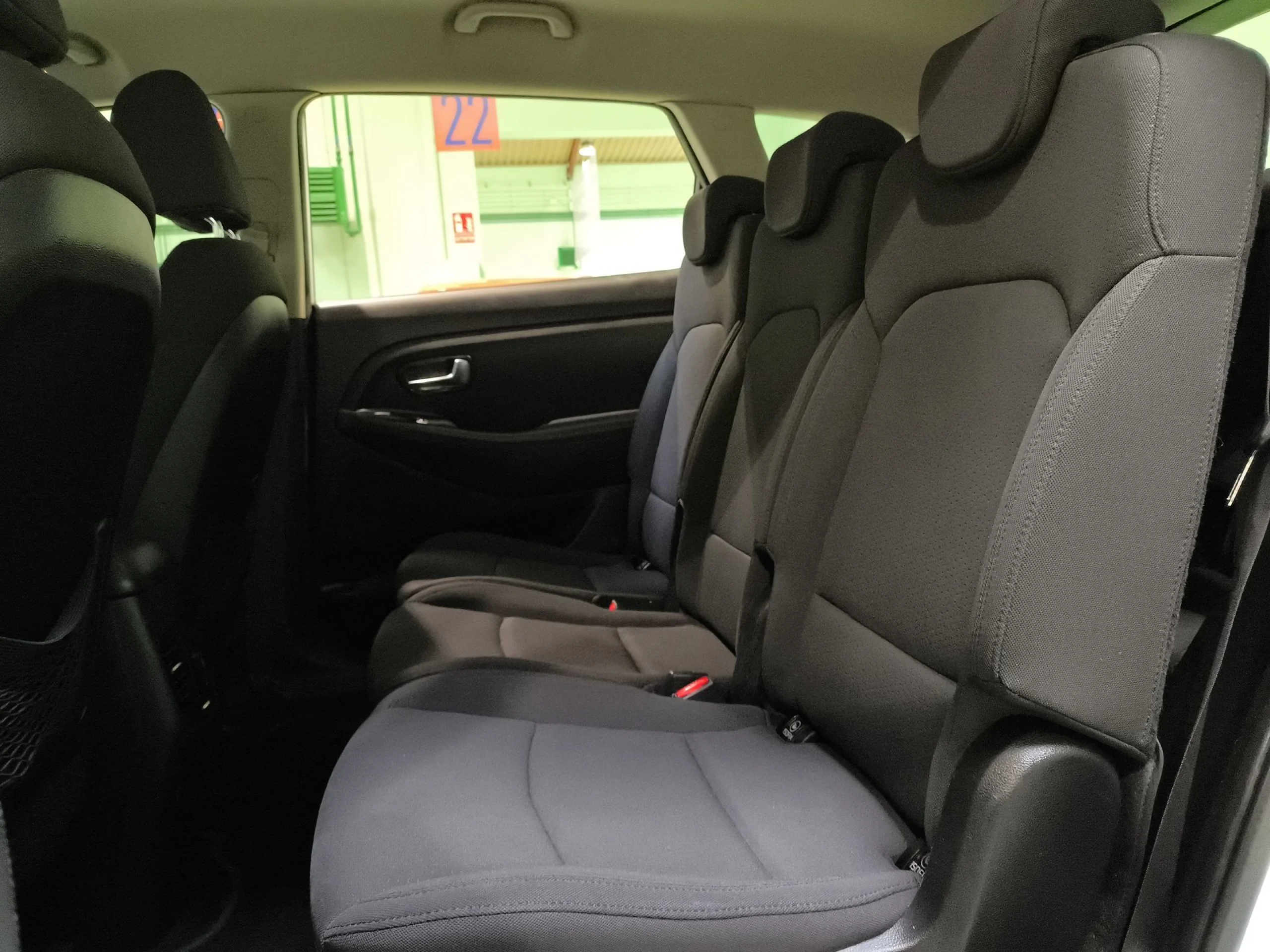 Kia Carens 1.6 GDi Concept 99 kW (135 CV) - Foto 22
