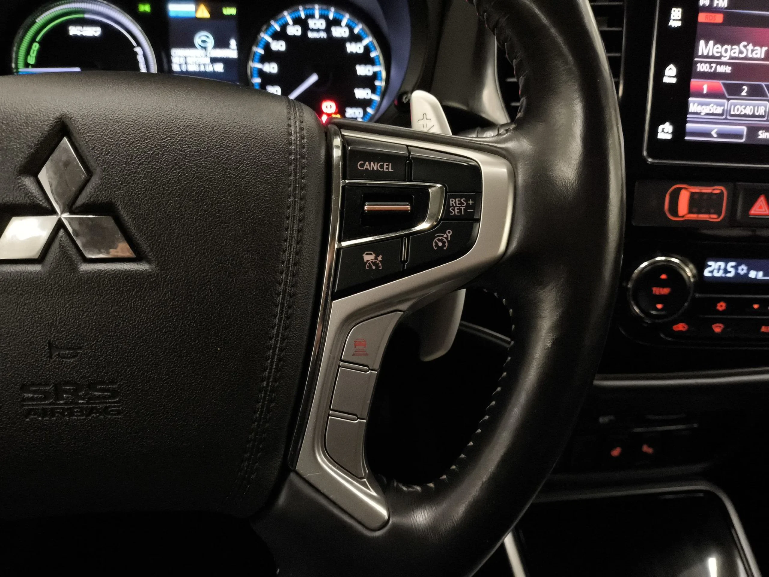 Mitsubishi Outlander 2.0 PHEV Kaiteki 4WD Auto 149 kW (203 CV) - Foto 15