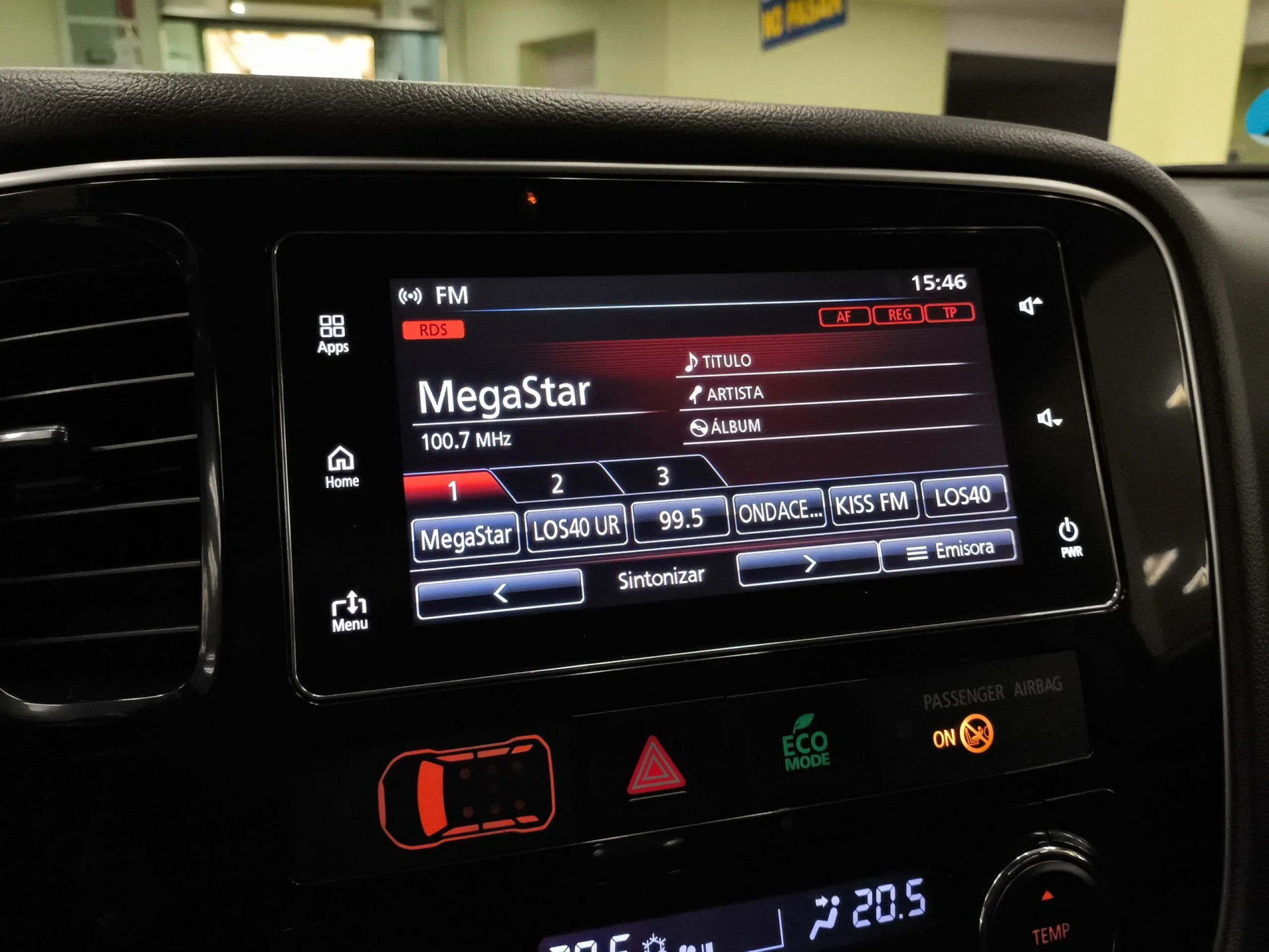 Mitsubishi Outlander 2.0 PHEV Kaiteki 4WD Auto 149 kW (203 CV) - Foto 19
