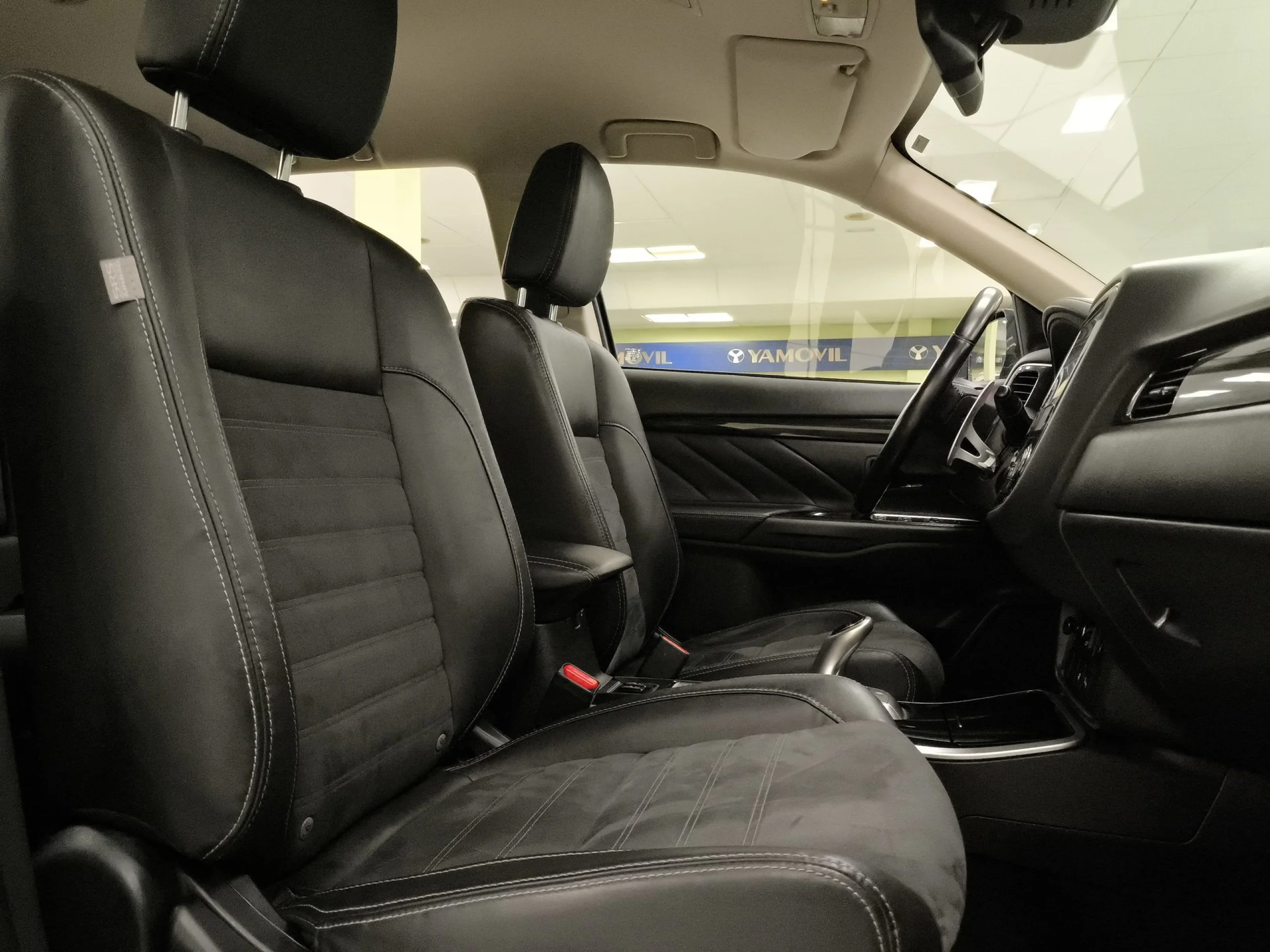 Mitsubishi Outlander 2.0 PHEV Kaiteki 4WD Auto 149 kW (203 CV) - Foto 29