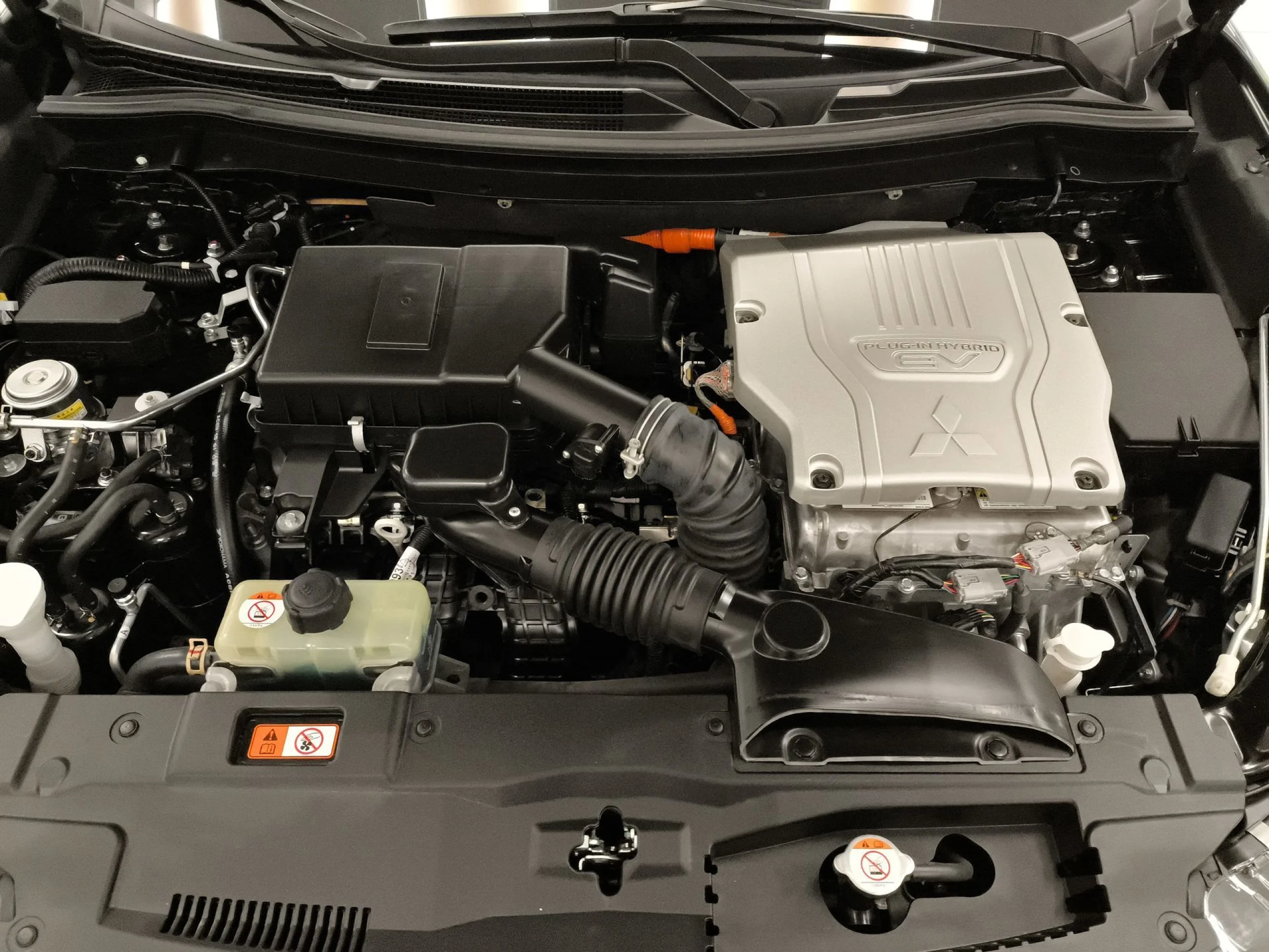 Mitsubishi Outlander 2.0 PHEV Kaiteki 4WD Auto 149 kW (203 CV) - Foto 30