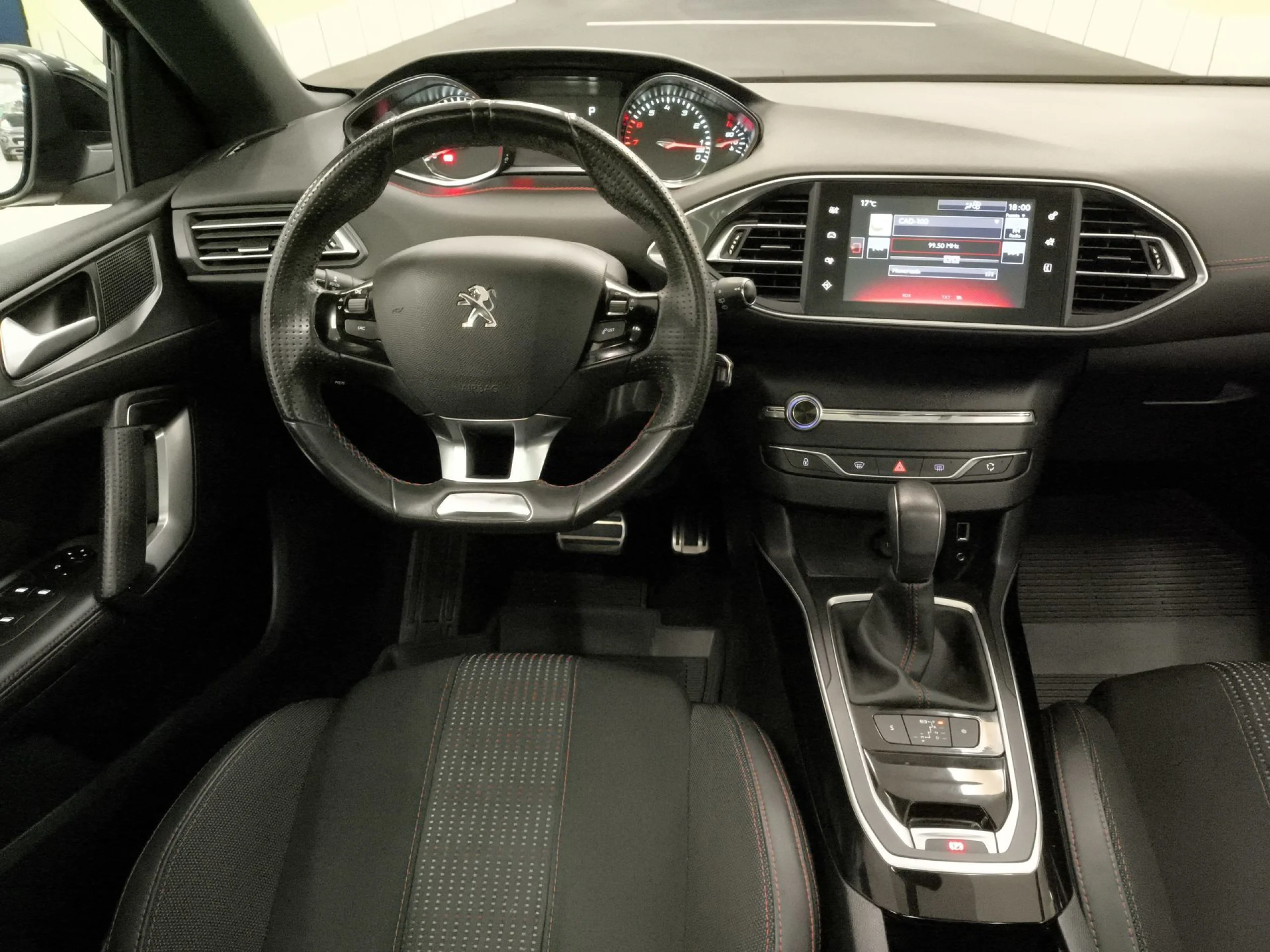 Peugeot 308 PureTech 130 SANDS GT Line EAT6 96 kW (130 CV) - Foto 18