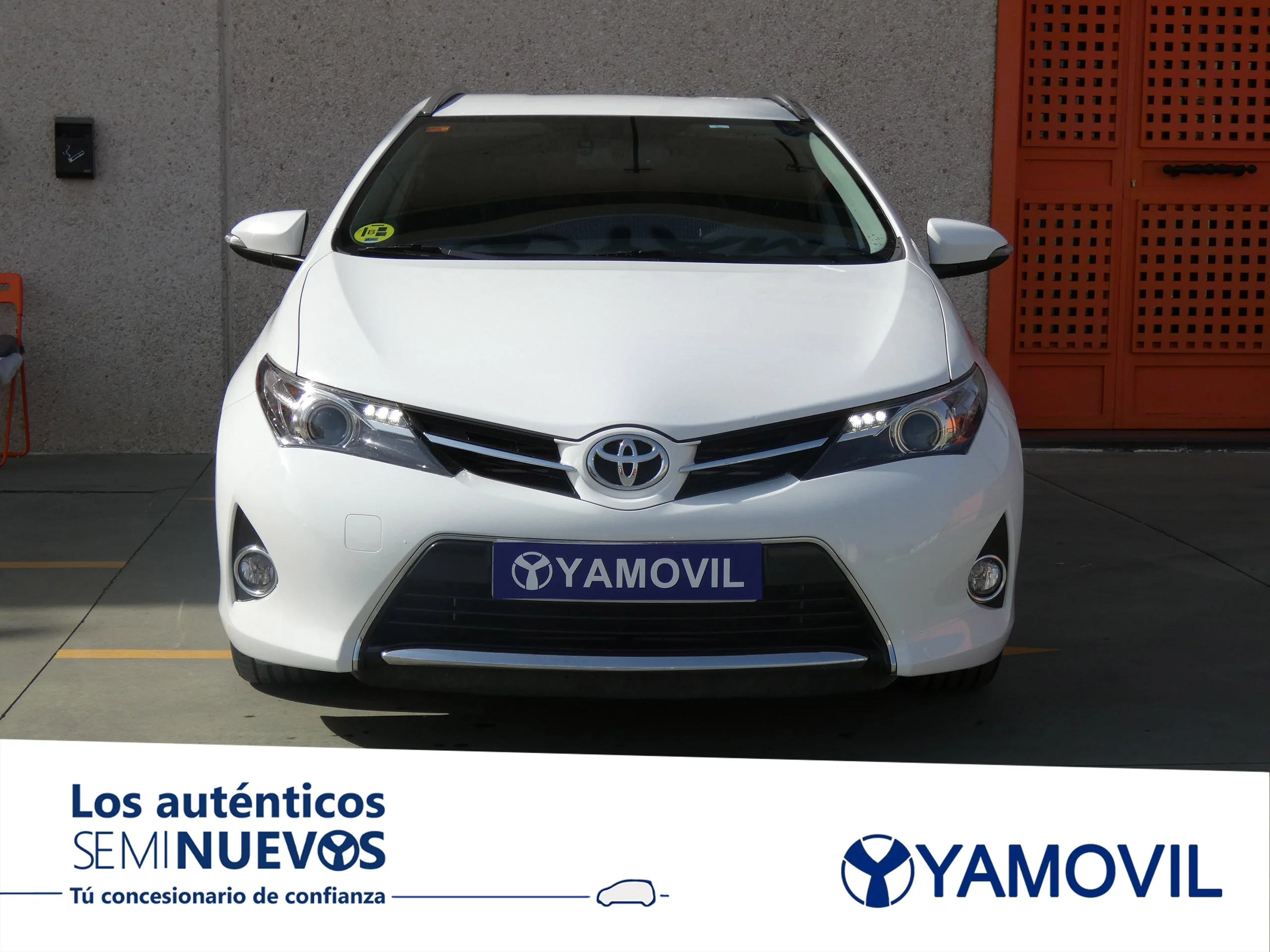 Toyota Auris 120D ACTIVE TOURNING SPORTS 5P - Foto 2