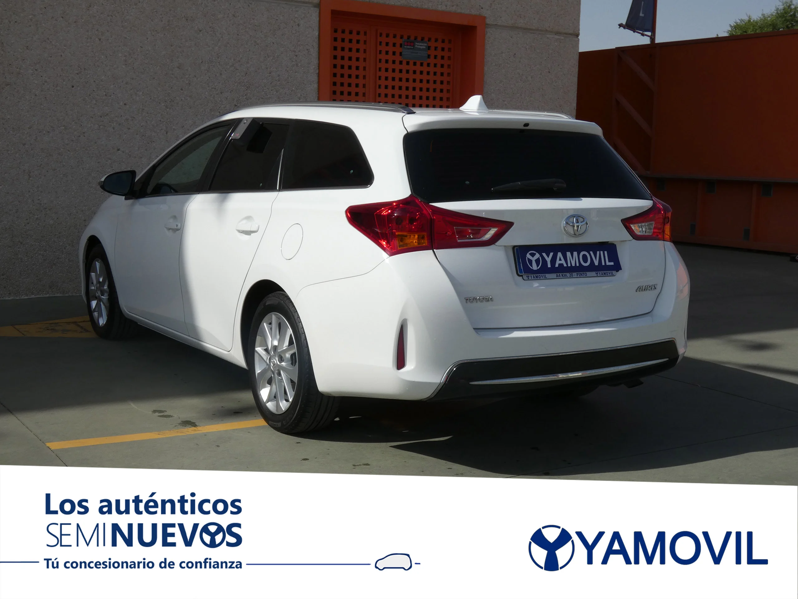 Toyota Auris 120D ACTIVE TOURNING SPORTS 5P - Foto 6