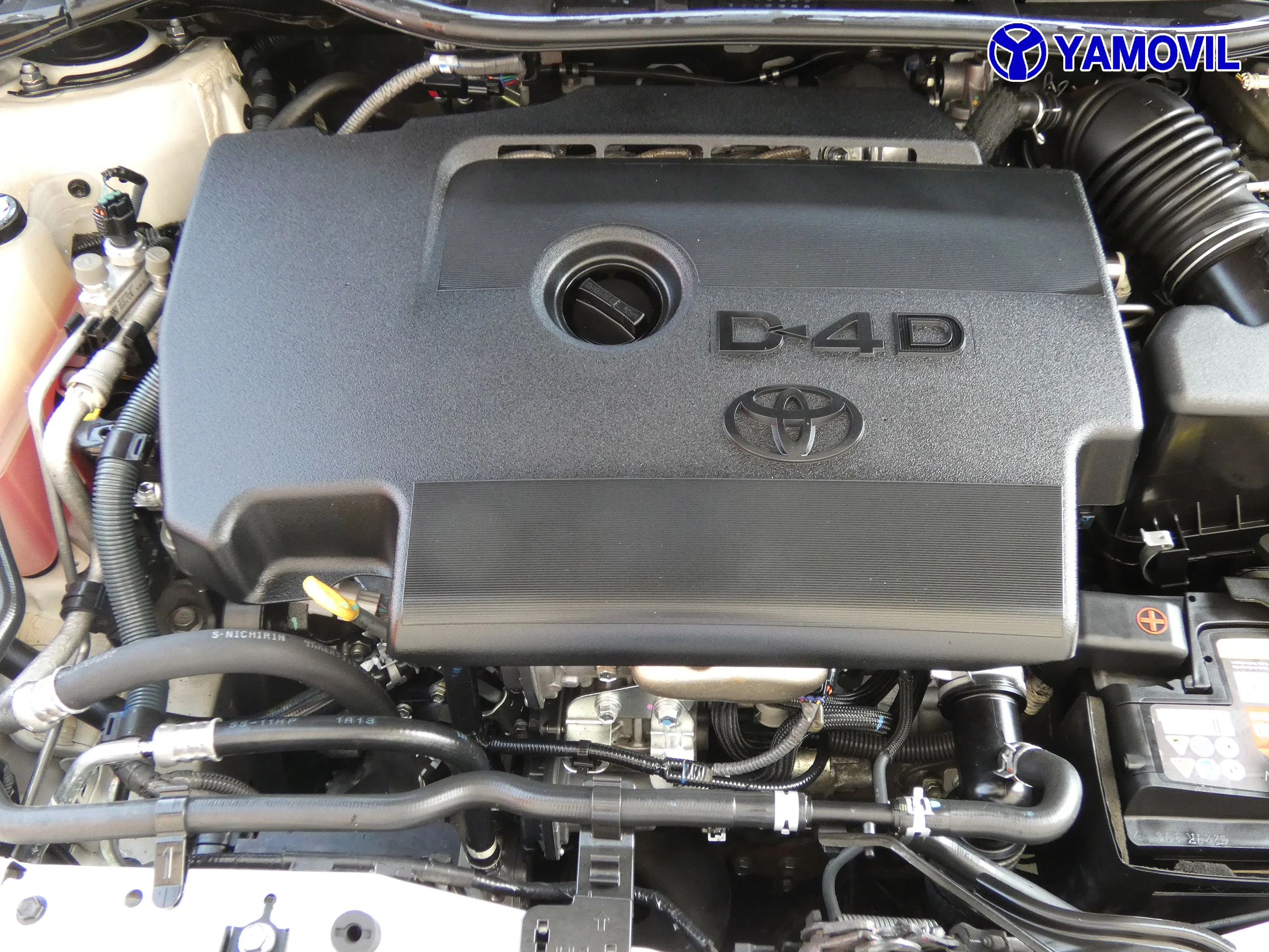 Toyota Auris 120D ACTIVE TOURNING SPORTS 5P - Foto 8