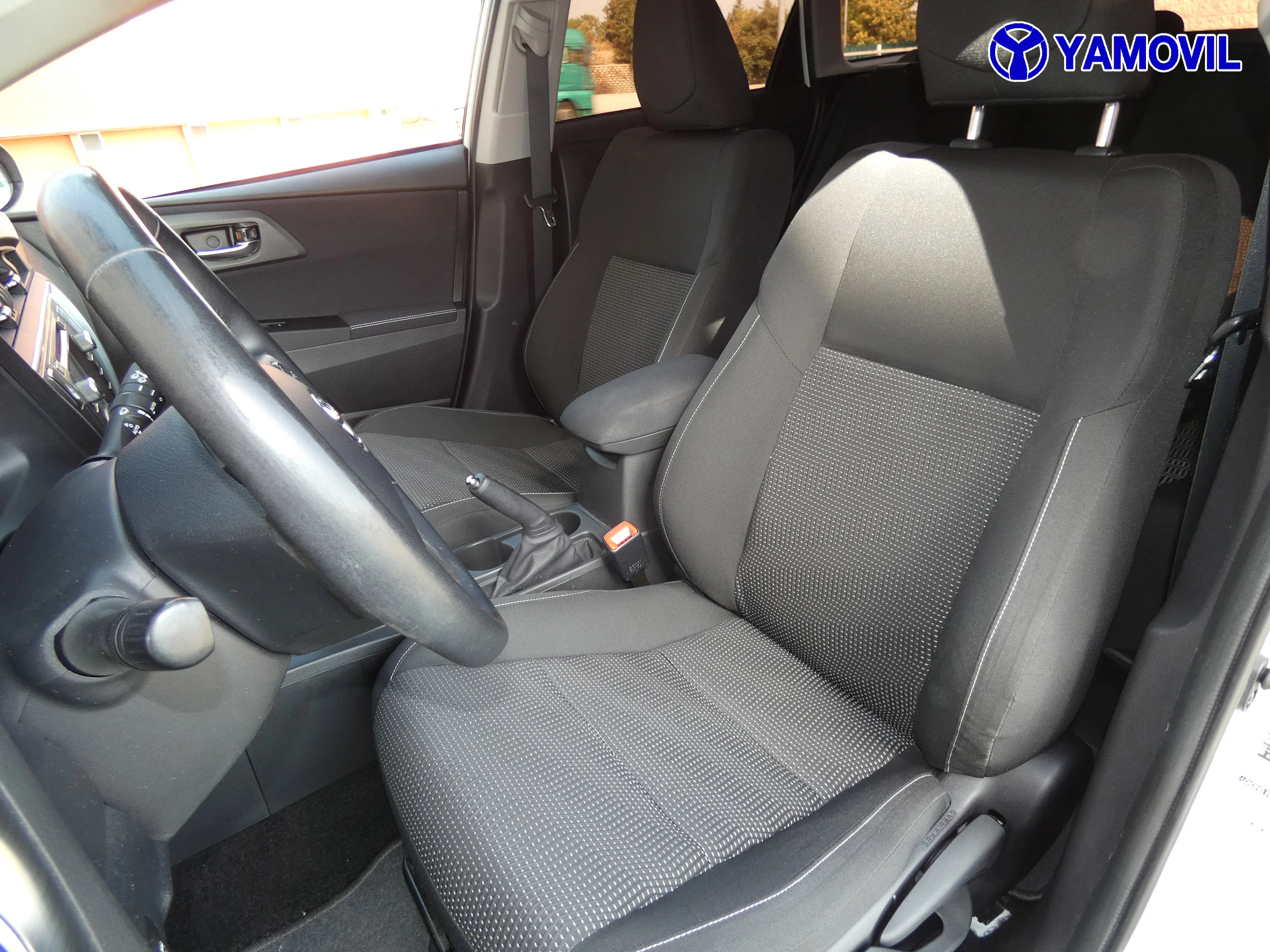 Toyota Auris 120D ACTIVE TOURNING SPORTS 5P - Foto 13