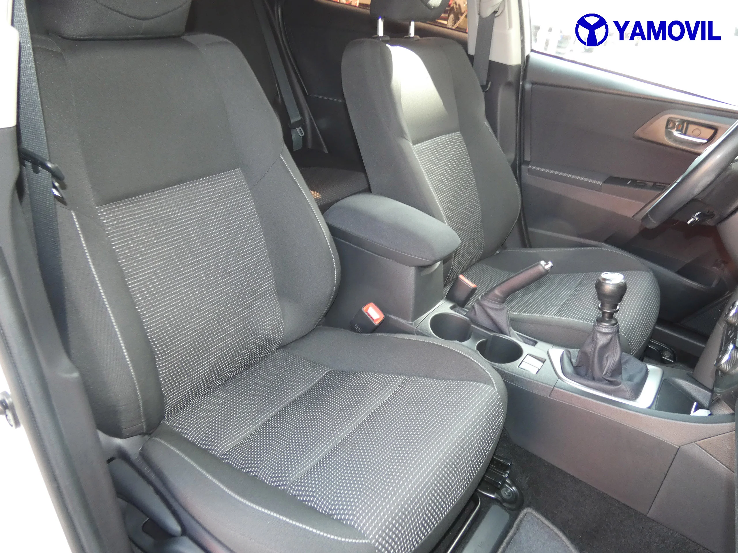 Toyota Auris 120D ACTIVE TOURNING SPORTS 5P - Foto 15