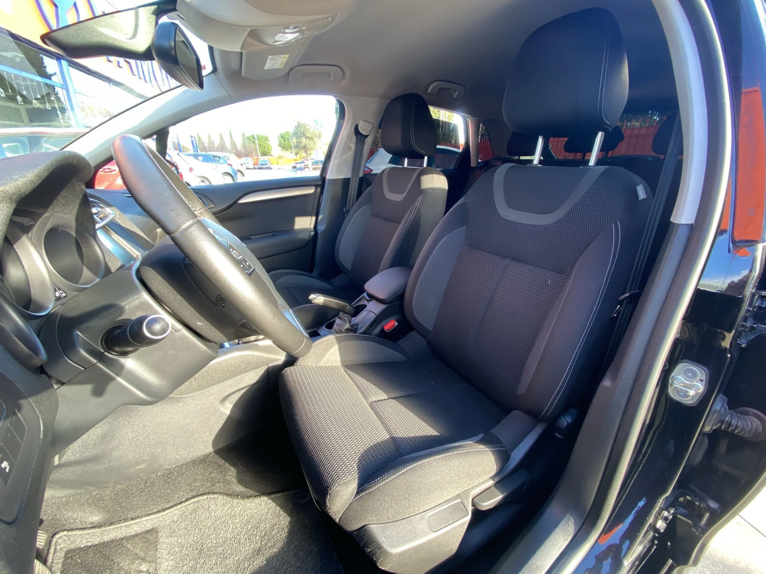 Citroen C4 BlueHDi 100 Live 73 kW (100 CV) - Foto 8