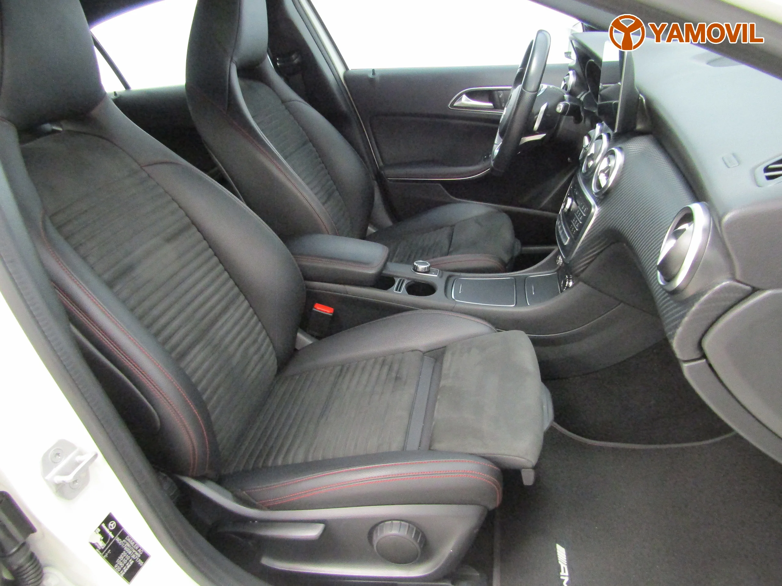 Mercedes-Benz A 200 d AMG LINE Aut - Foto 13