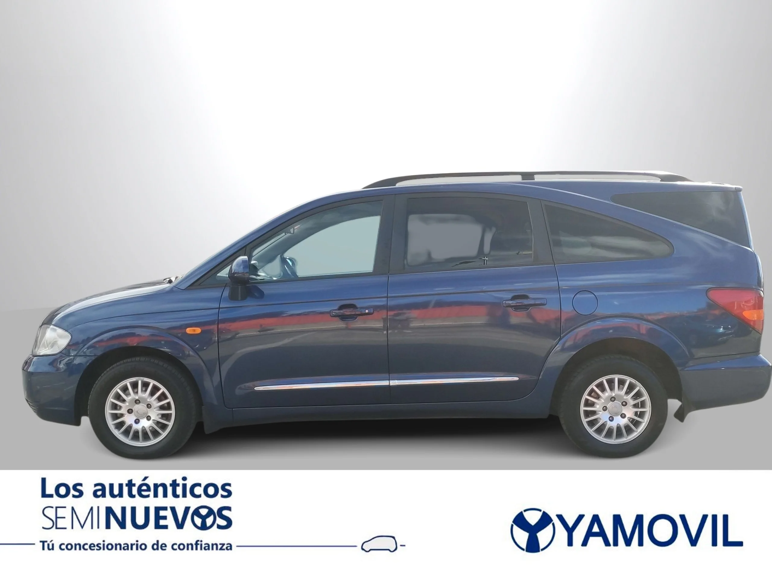 SsangYong Rodius 270 Xdi Premium 121 kW (165 CV) - Foto 2