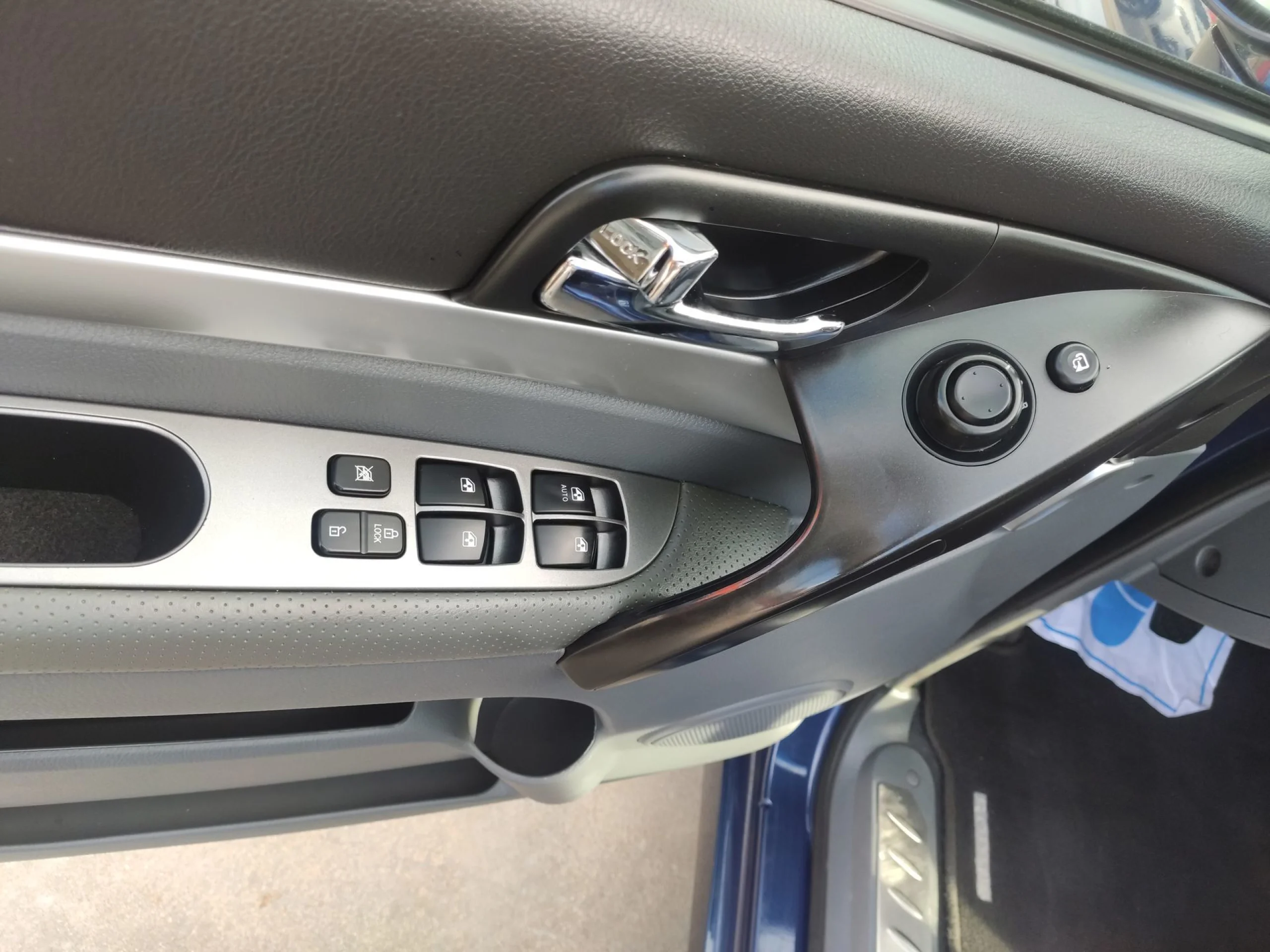 SsangYong Rodius 270 Xdi Premium 121 kW (165 CV) - Foto 10