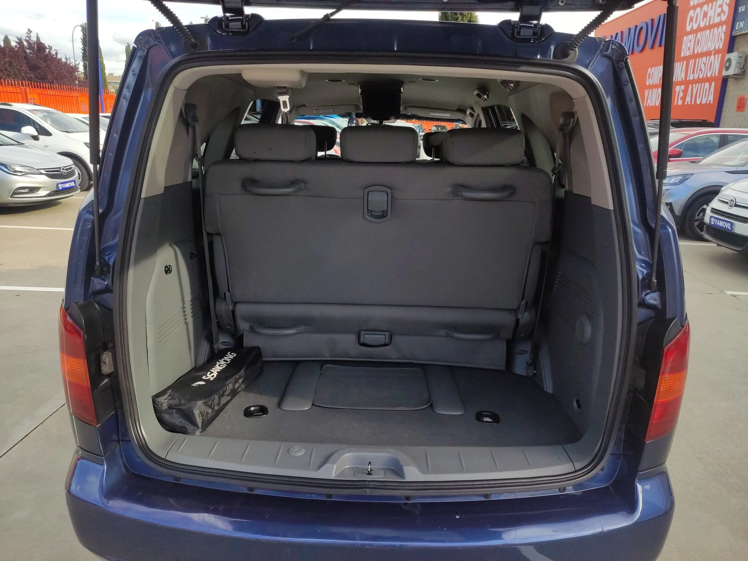 SsangYong Rodius 270 Xdi Premium 121 kW (165 CV) - Foto 20