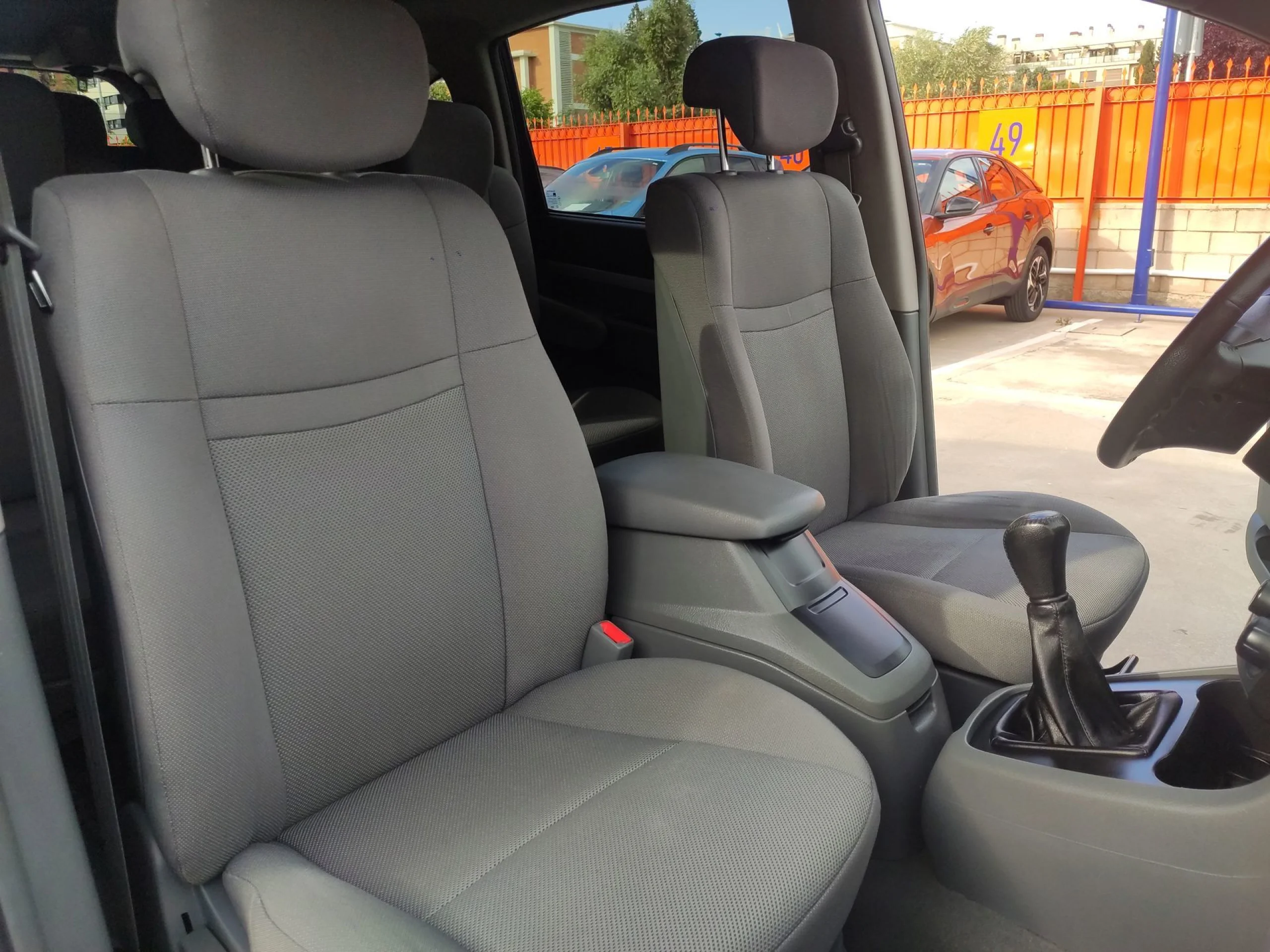 SsangYong Rodius 270 Xdi Premium 121 kW (165 CV) - Foto 21