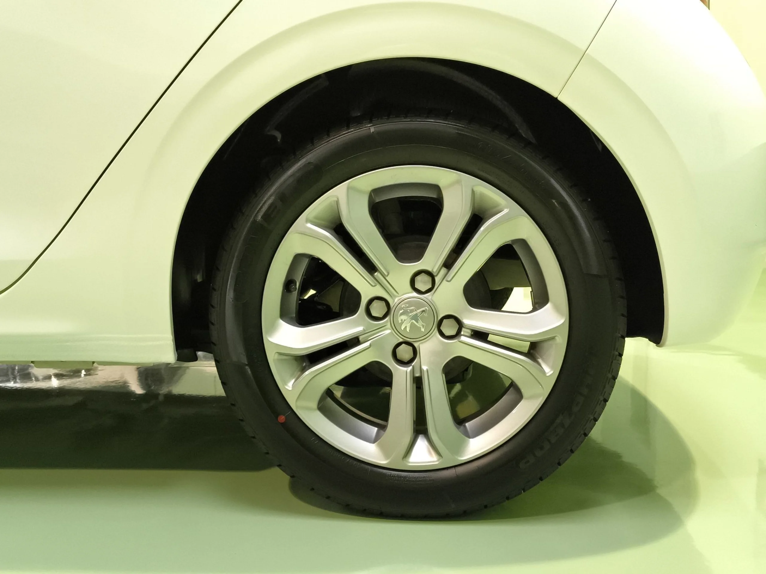 Peugeot 208 1.2 PureTech Active 61 kW (82 CV) - Foto 10