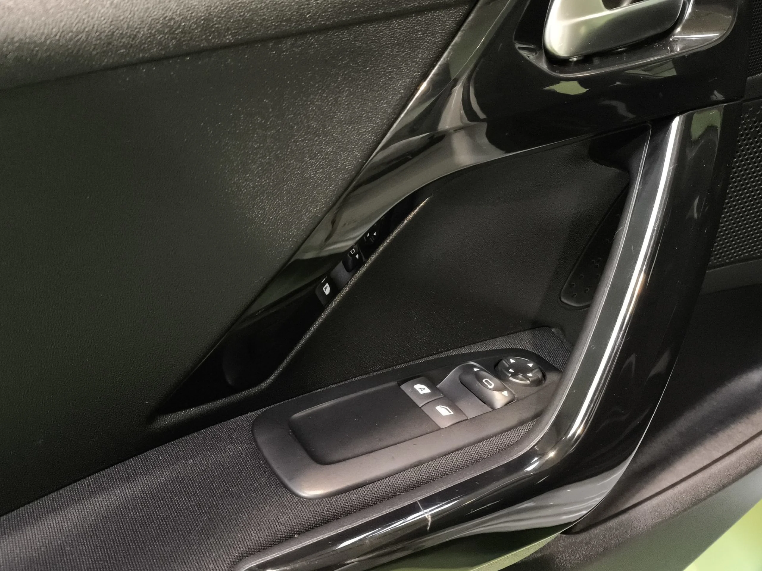 Peugeot 208 1.2 PureTech Active 61 kW (82 CV) - Foto 13