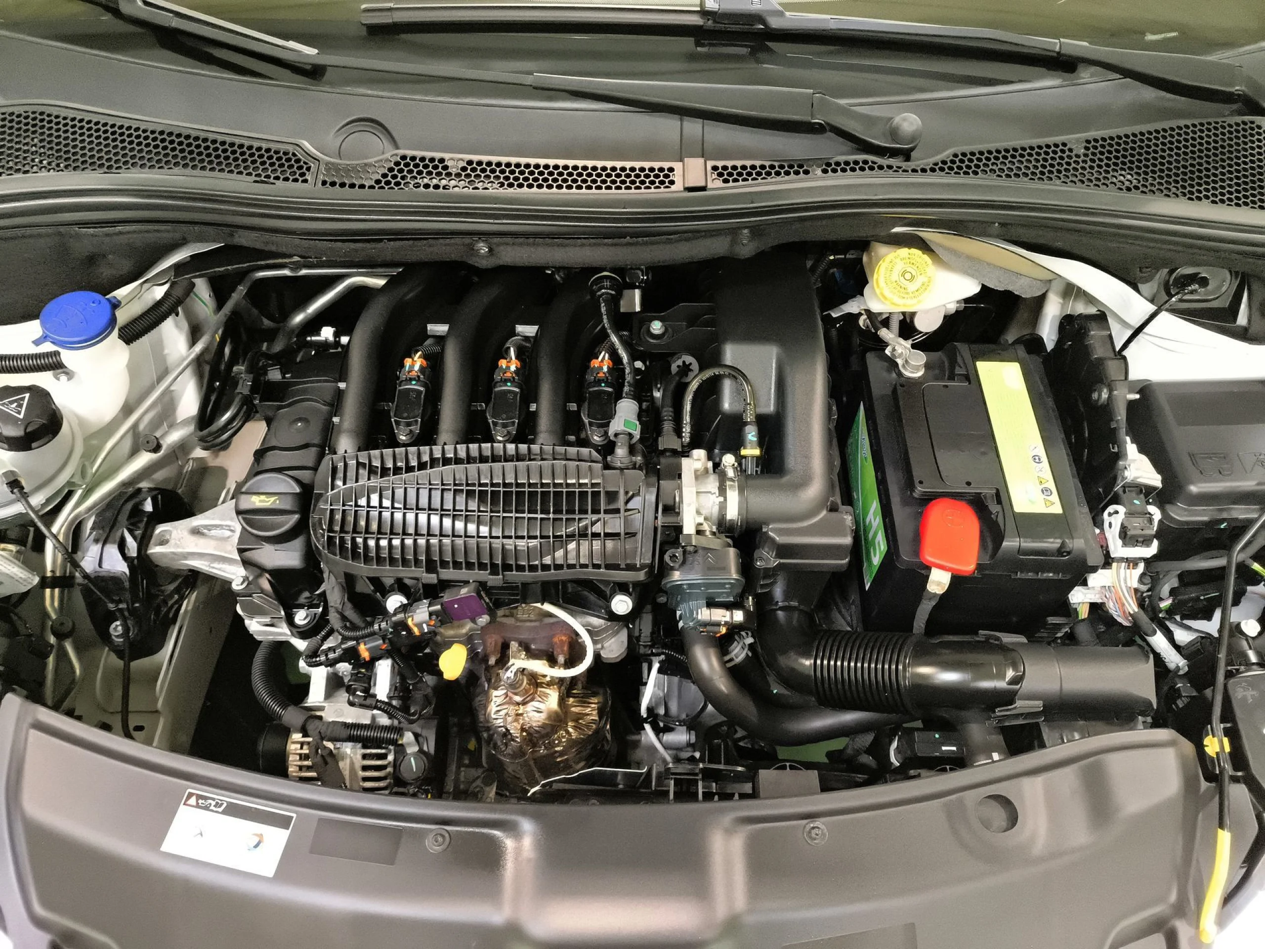 Peugeot 208 1.2 PureTech Active 61 kW (82 CV) - Foto 24